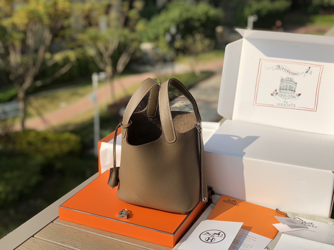 Hermès Bag