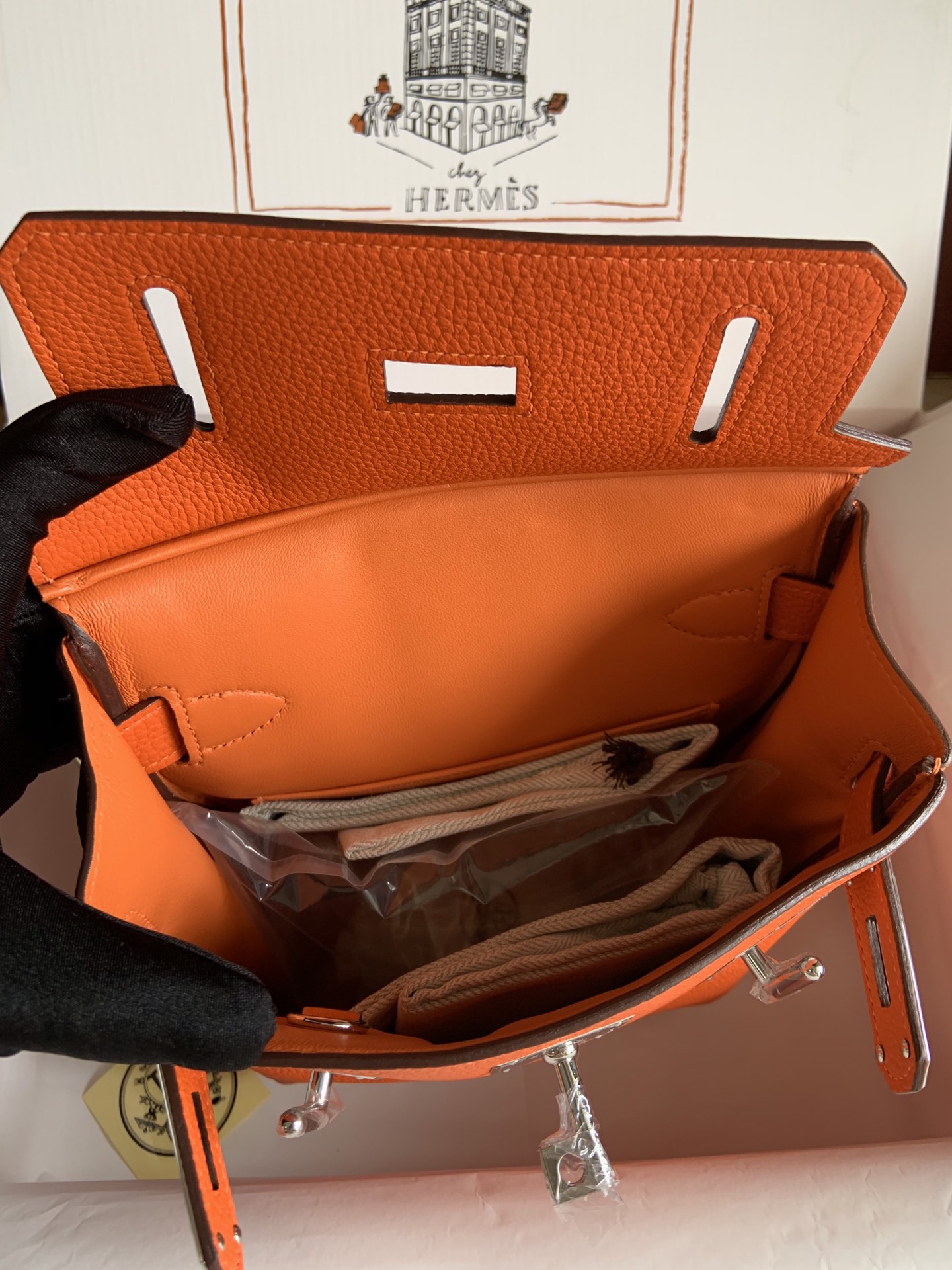 Hermès