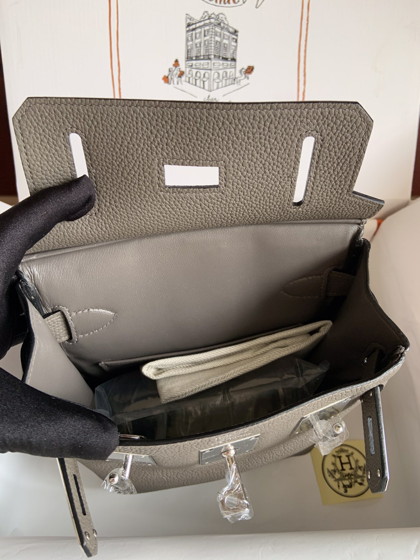 Hermès