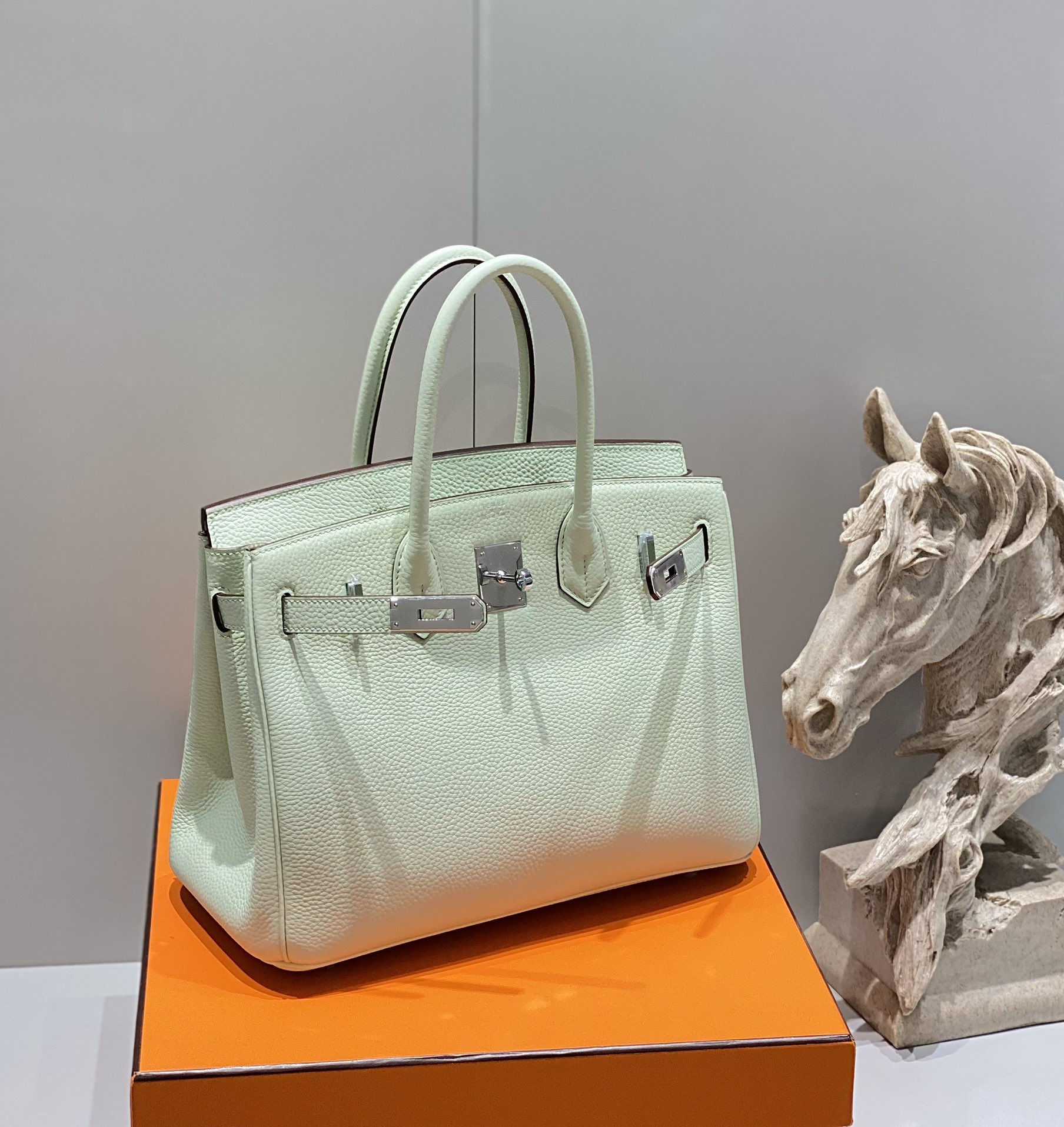 Hermès
