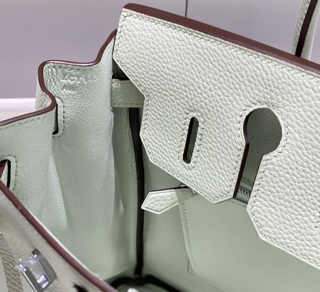 Hermès