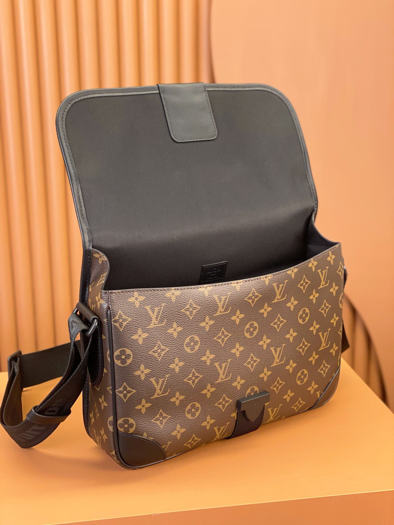 LV Bag