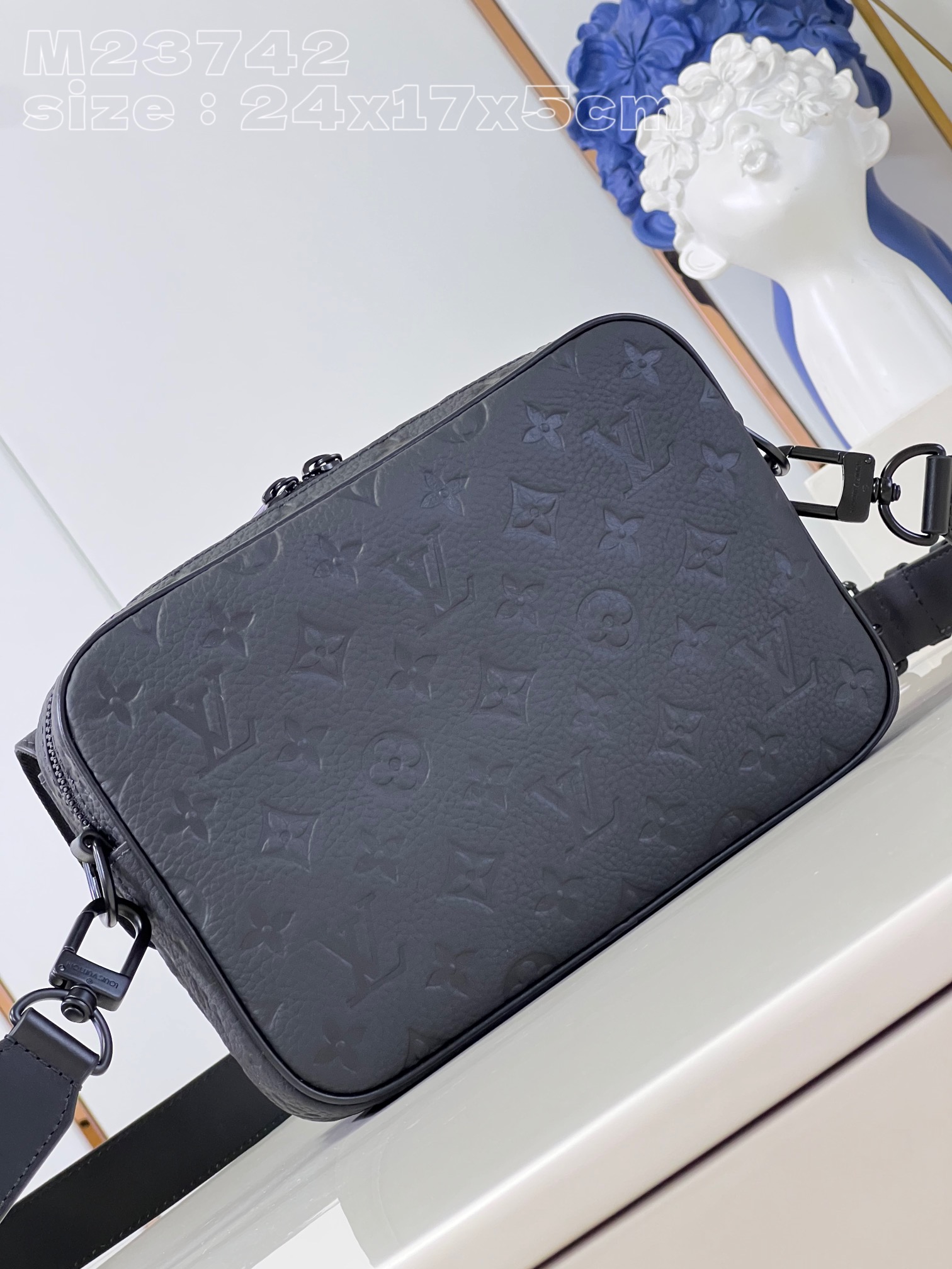 LV Bag