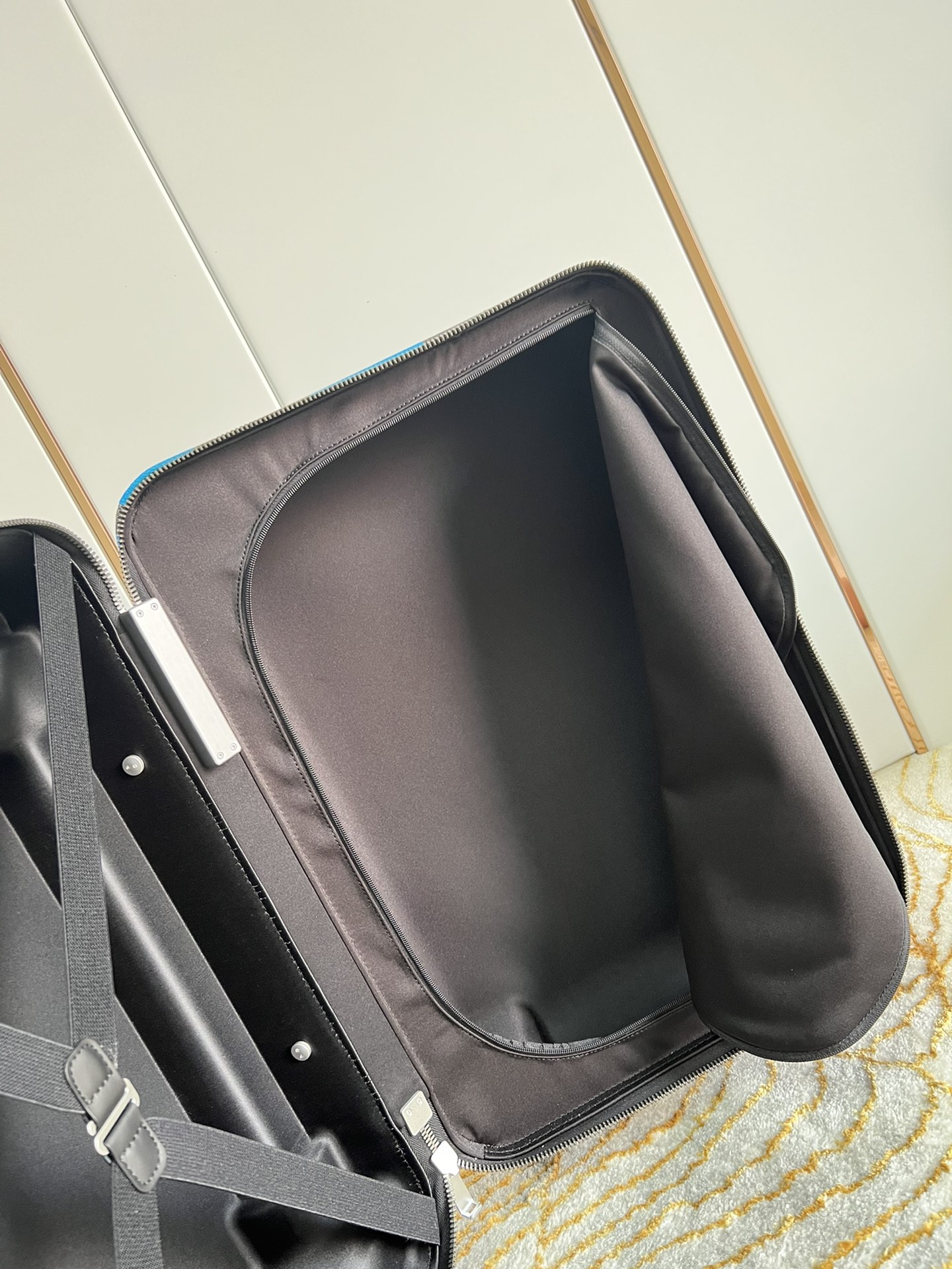 Luggage Bag