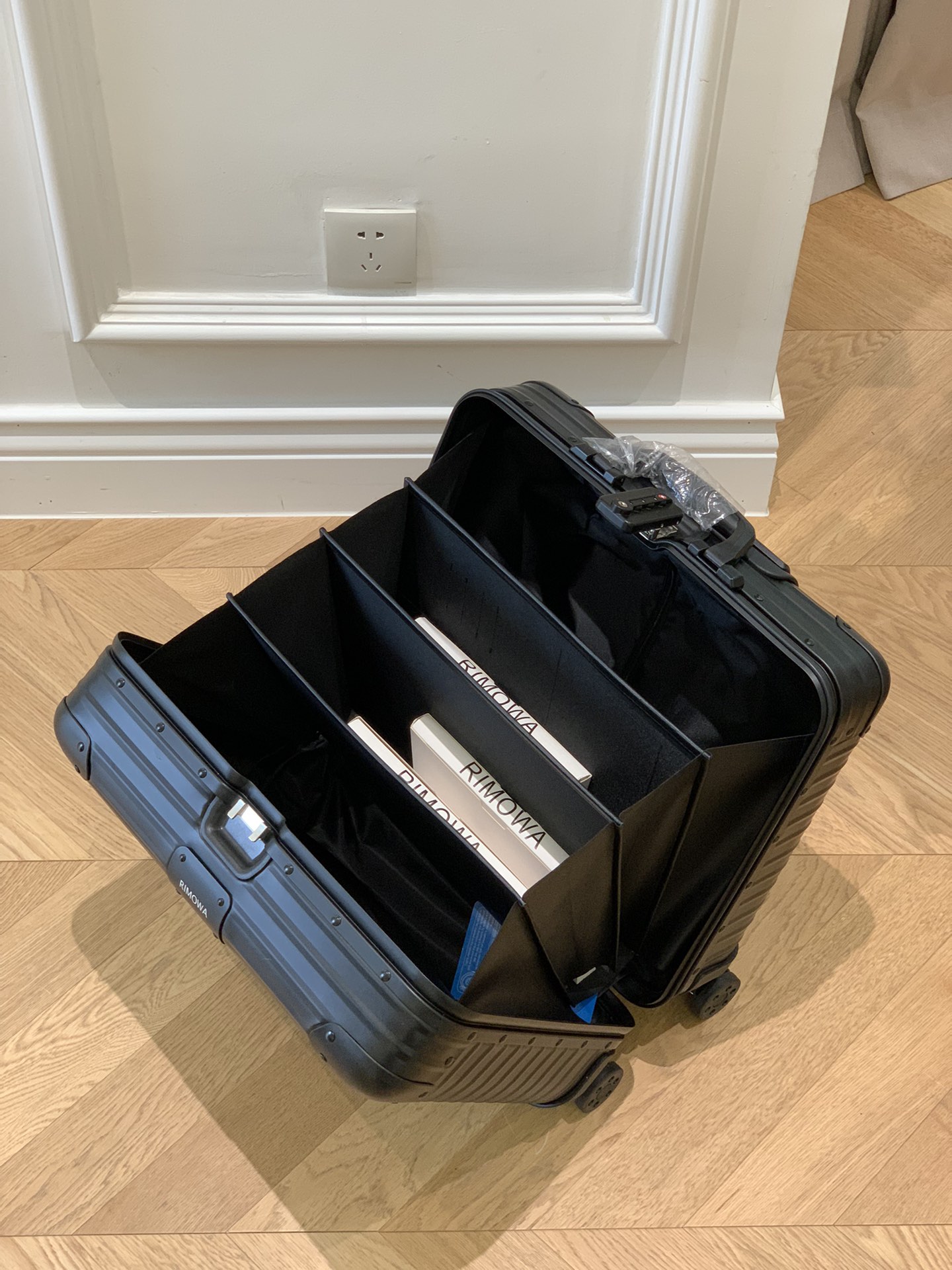 Luggage Bag