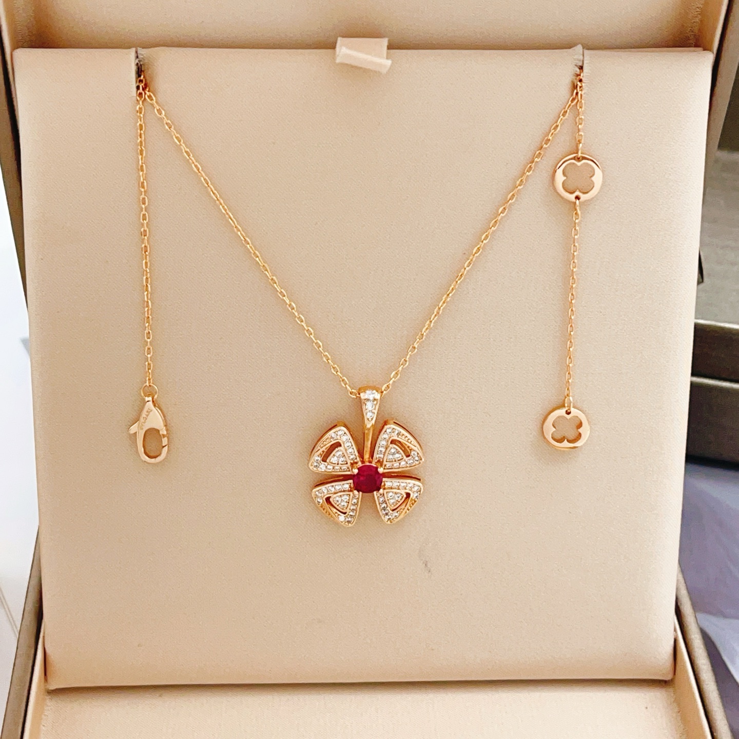 Necklace Jewelry