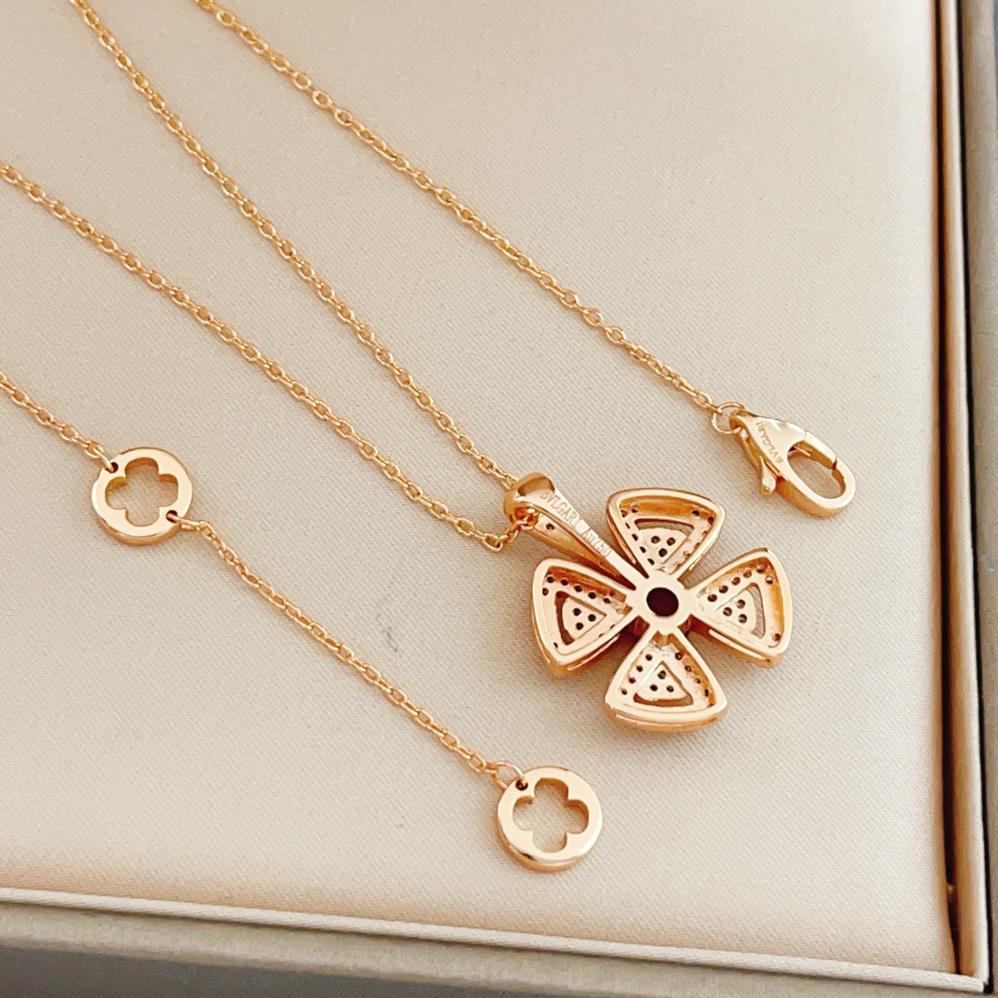 Necklace Jewelry