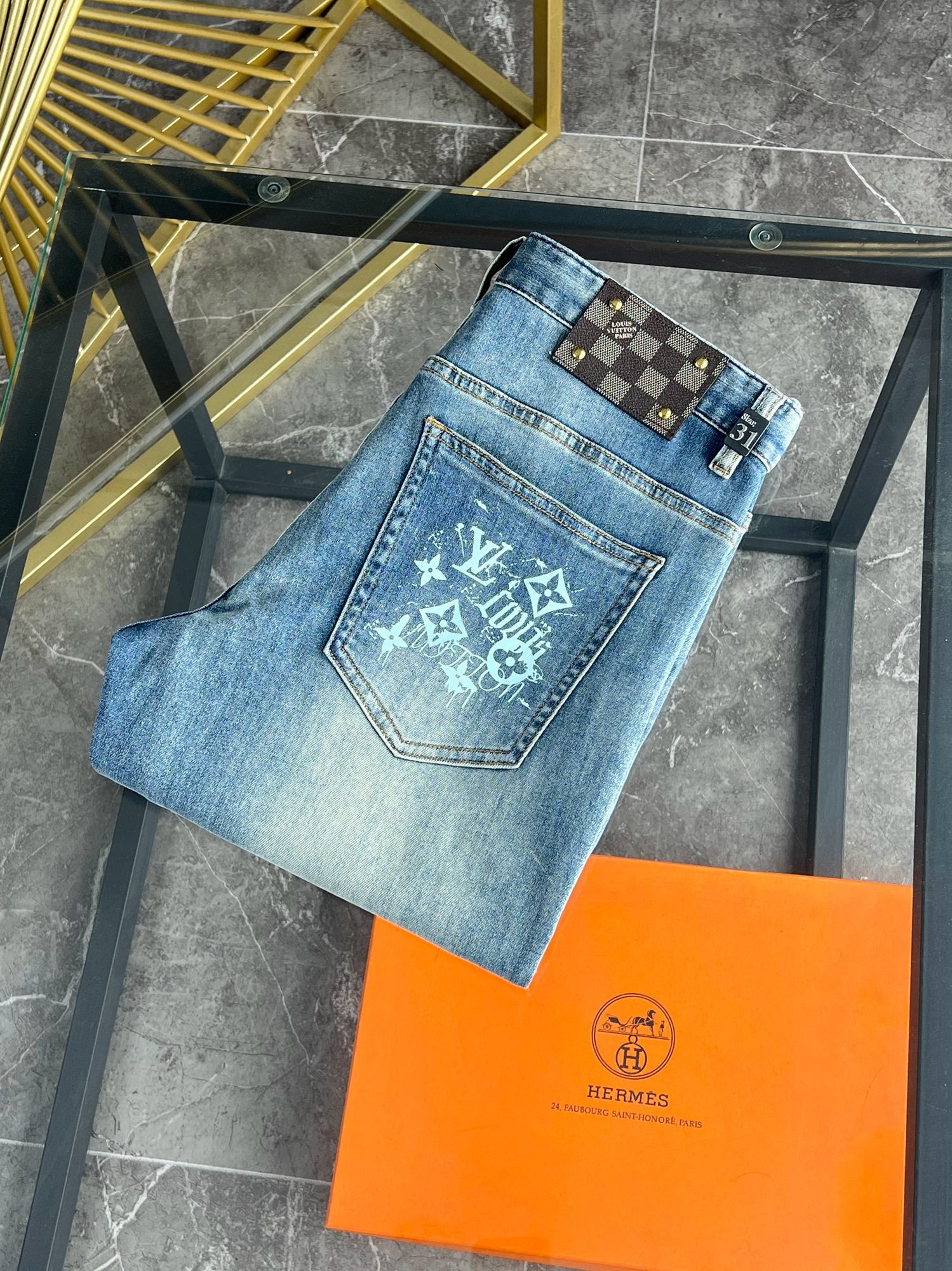 Jeans