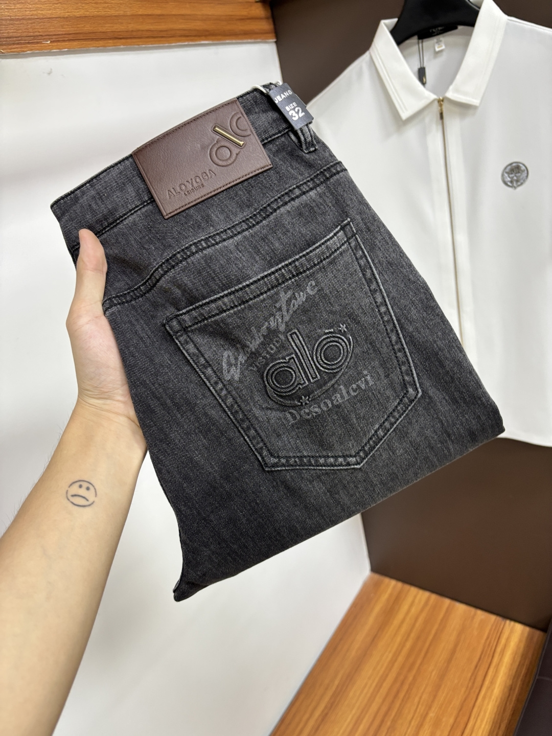 Jeans