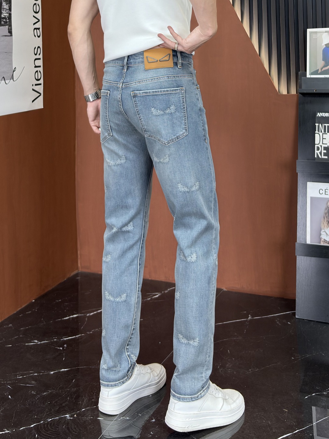 Jeans