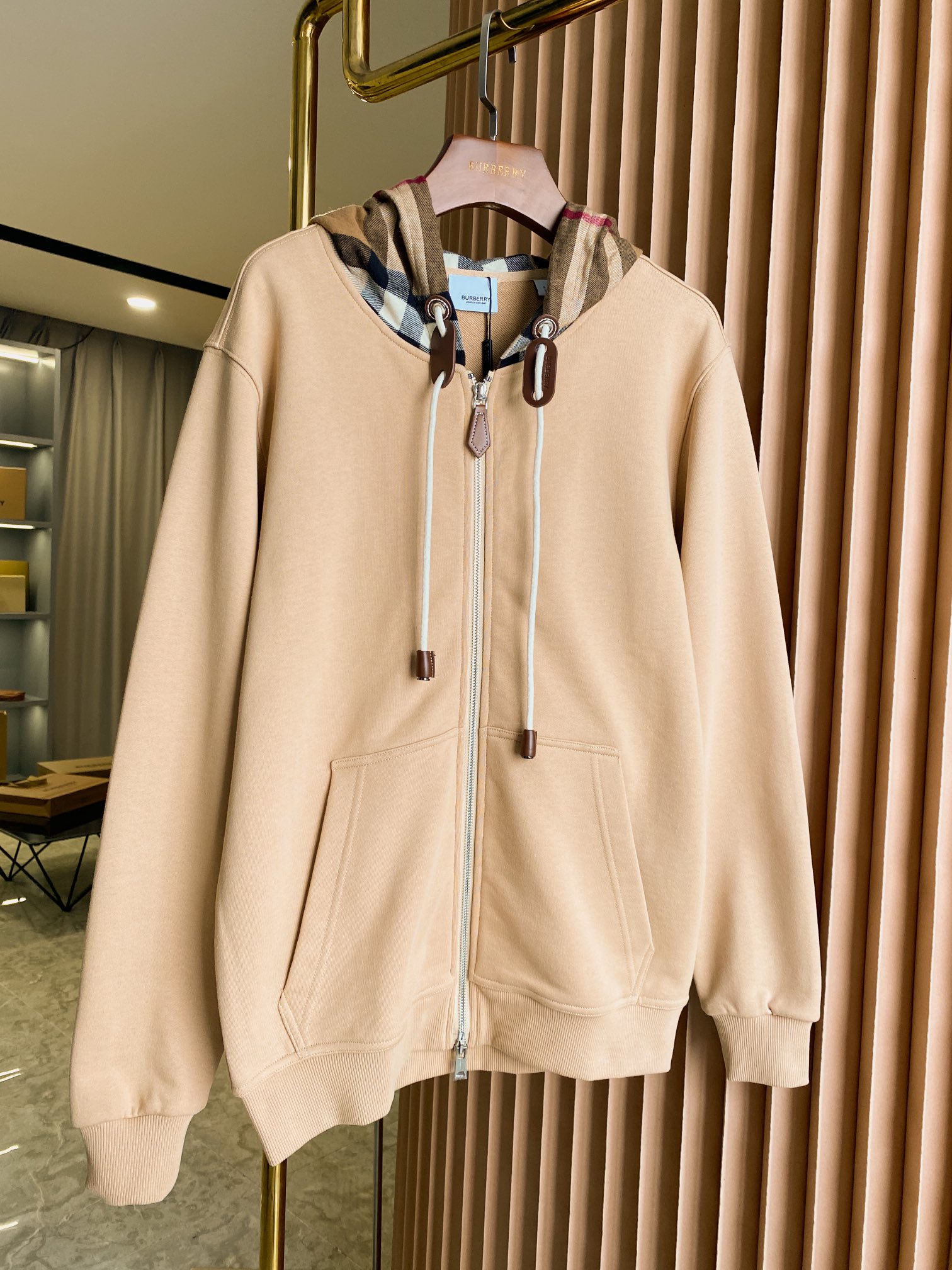 pullover