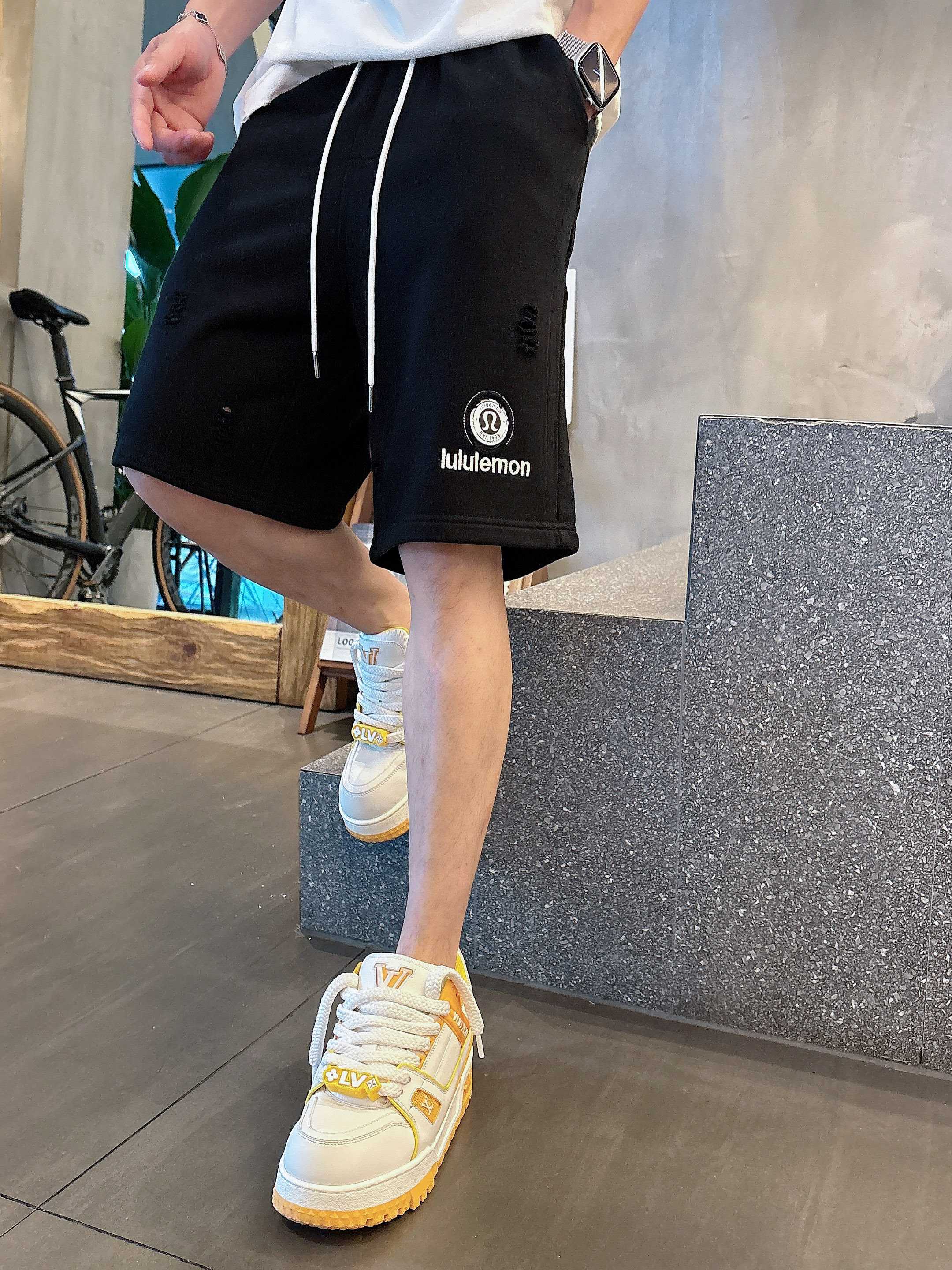 shorts Man