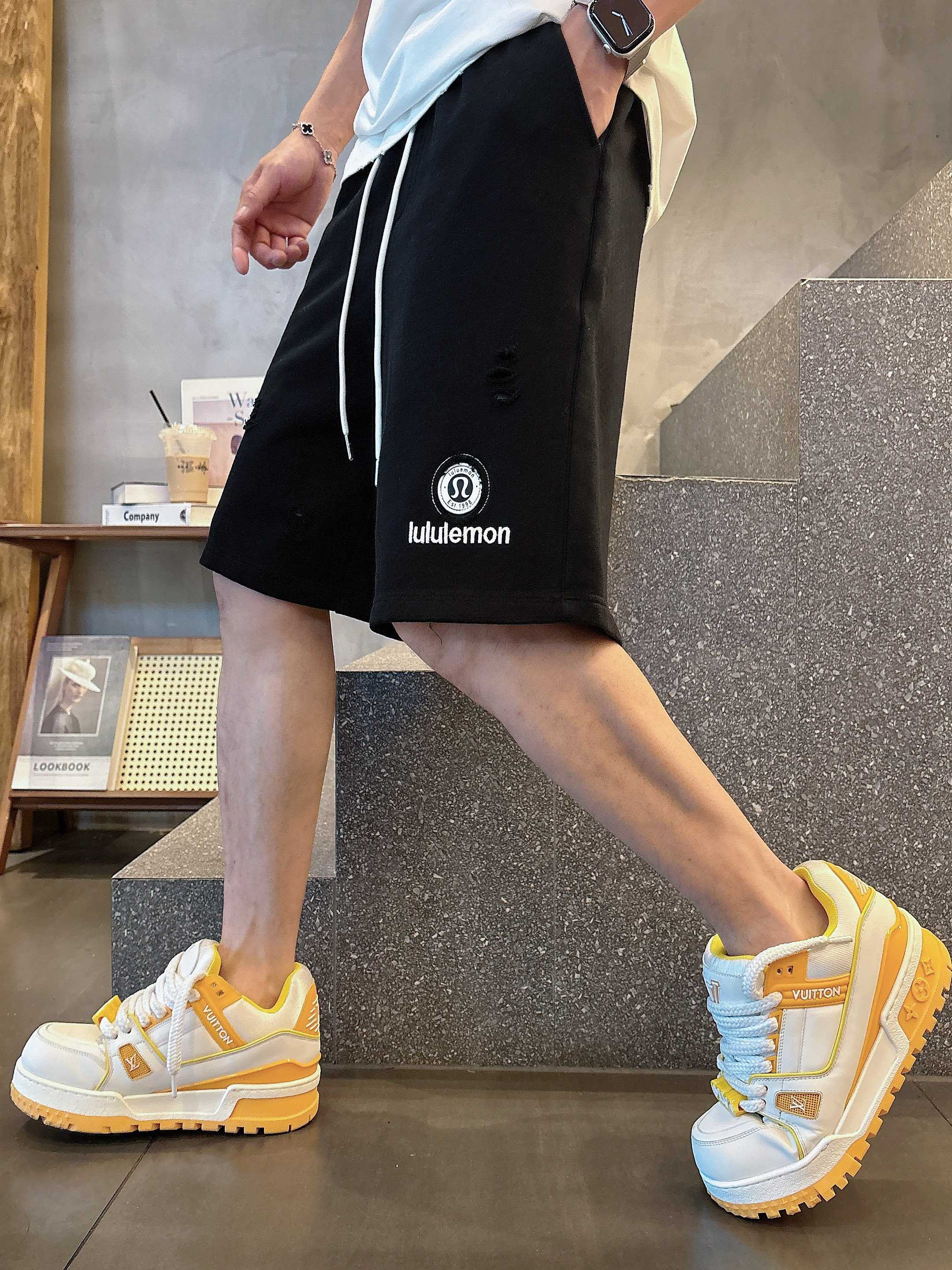 shorts Man