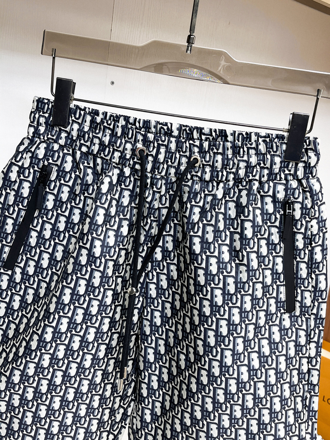 shorts Man