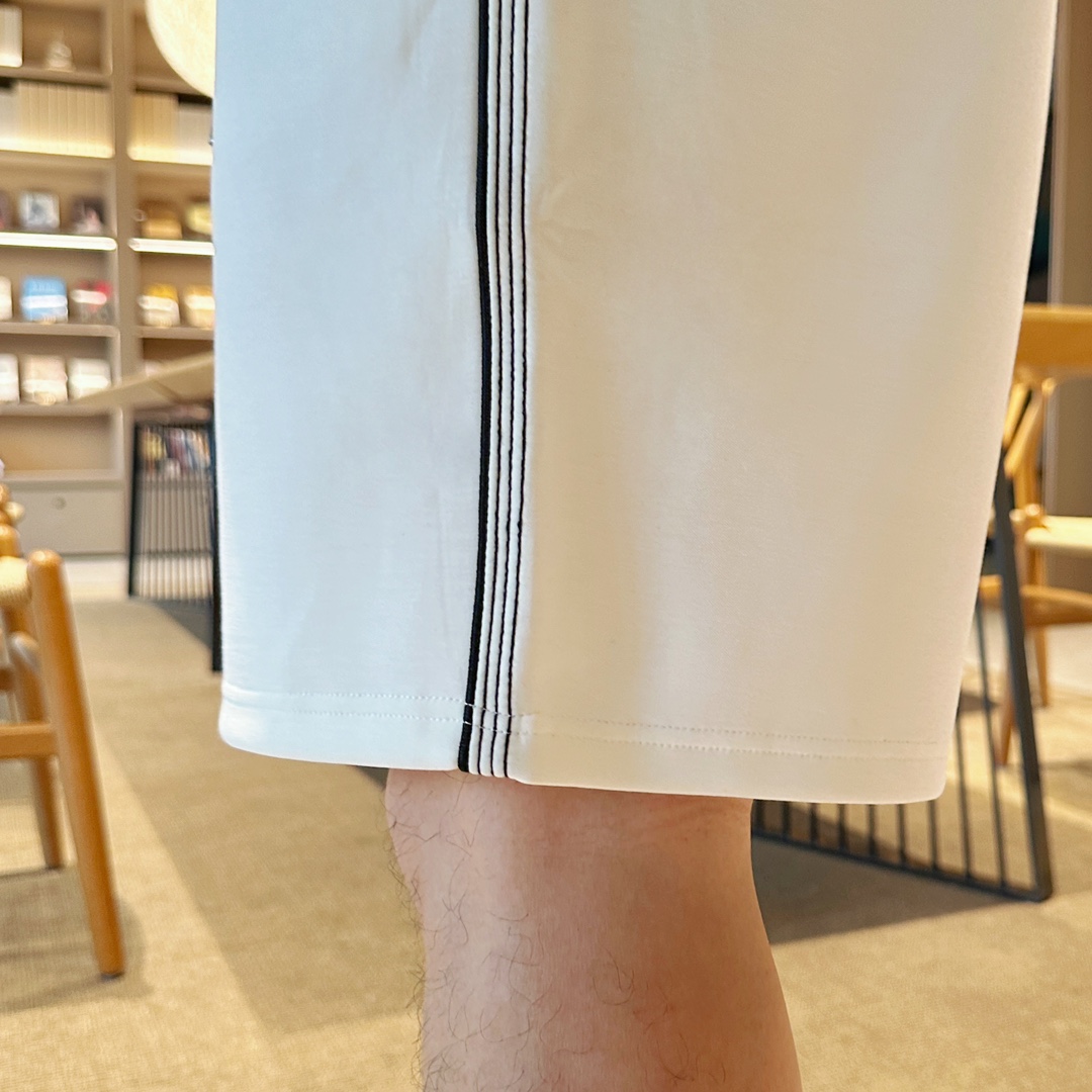 shorts Man