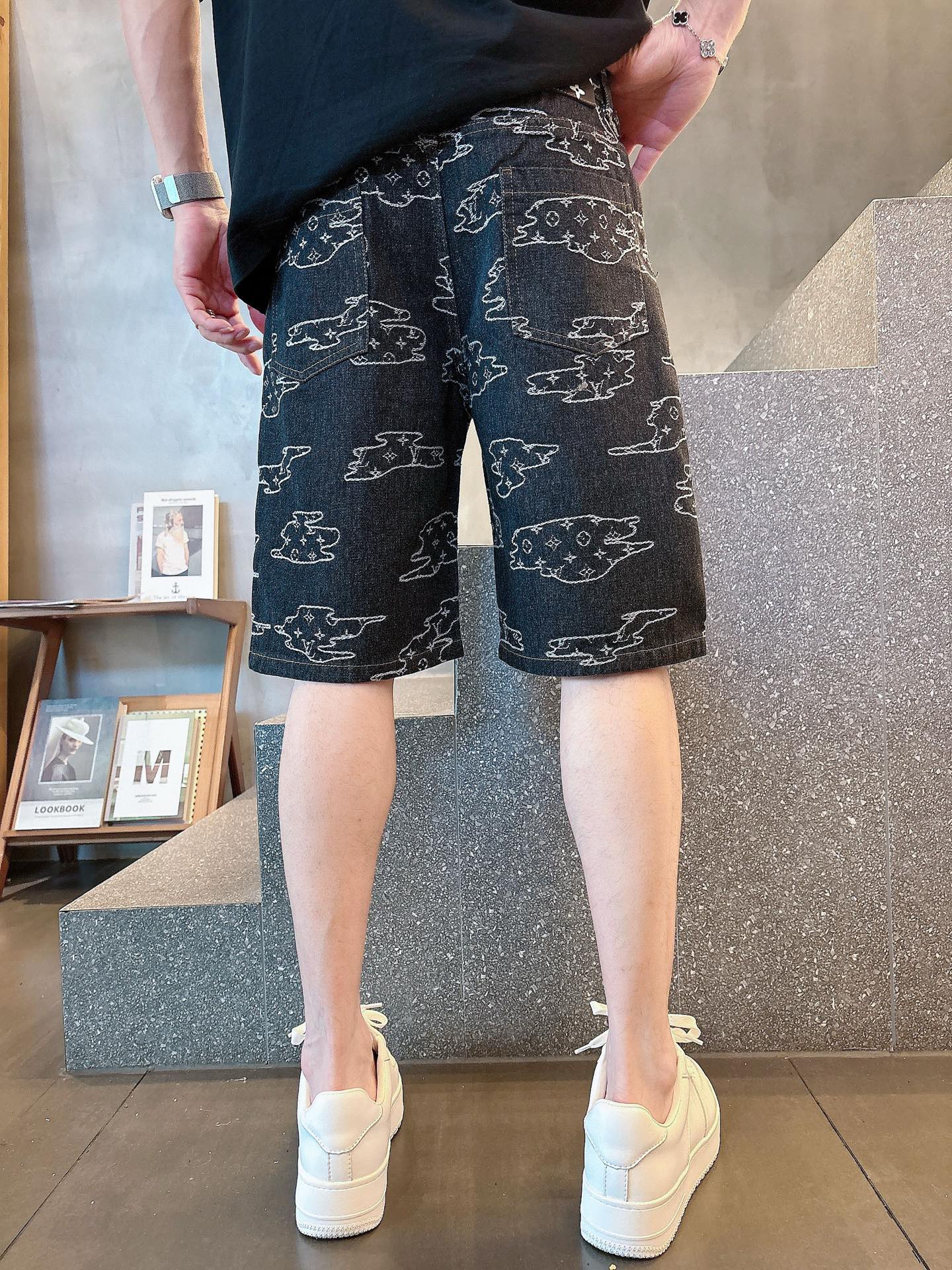shorts Man