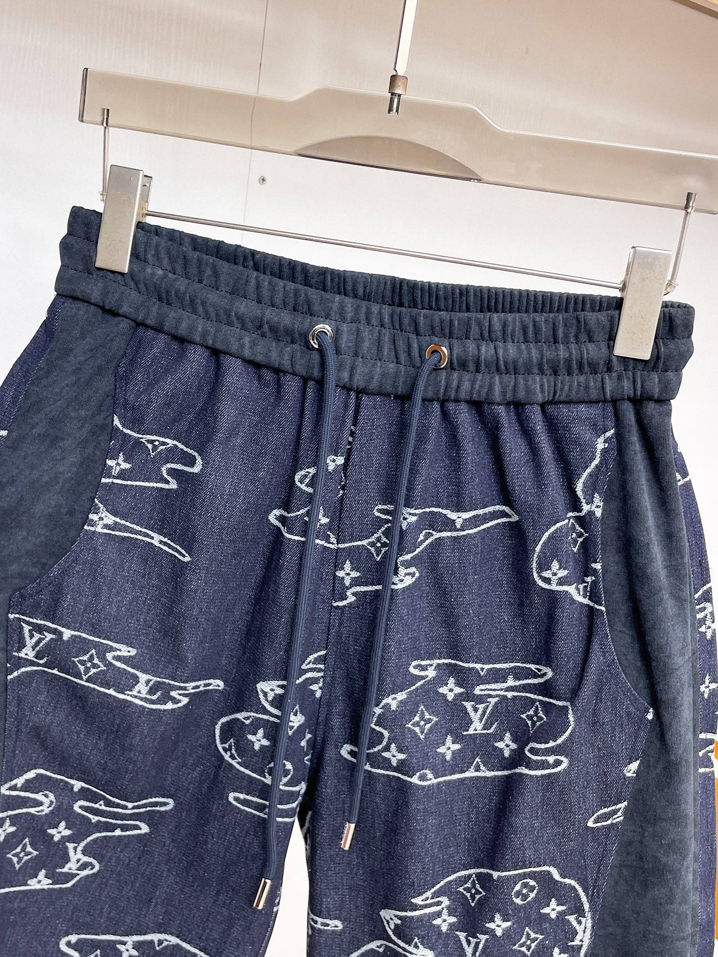 shorts Man