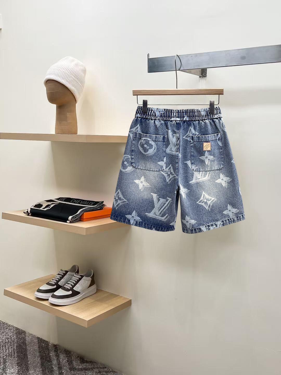 shorts Man