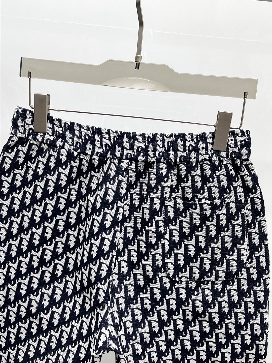 shorts Man
