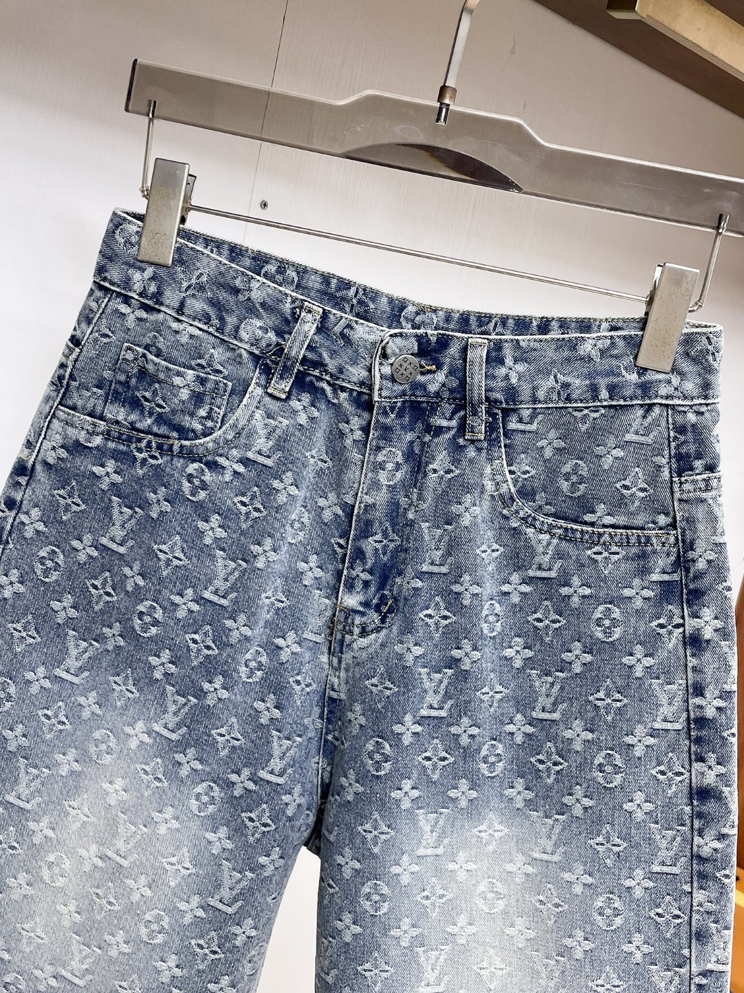 shorts Man