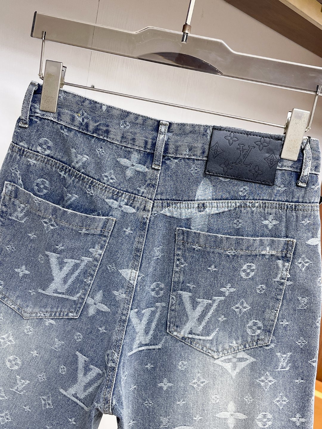 shorts Man