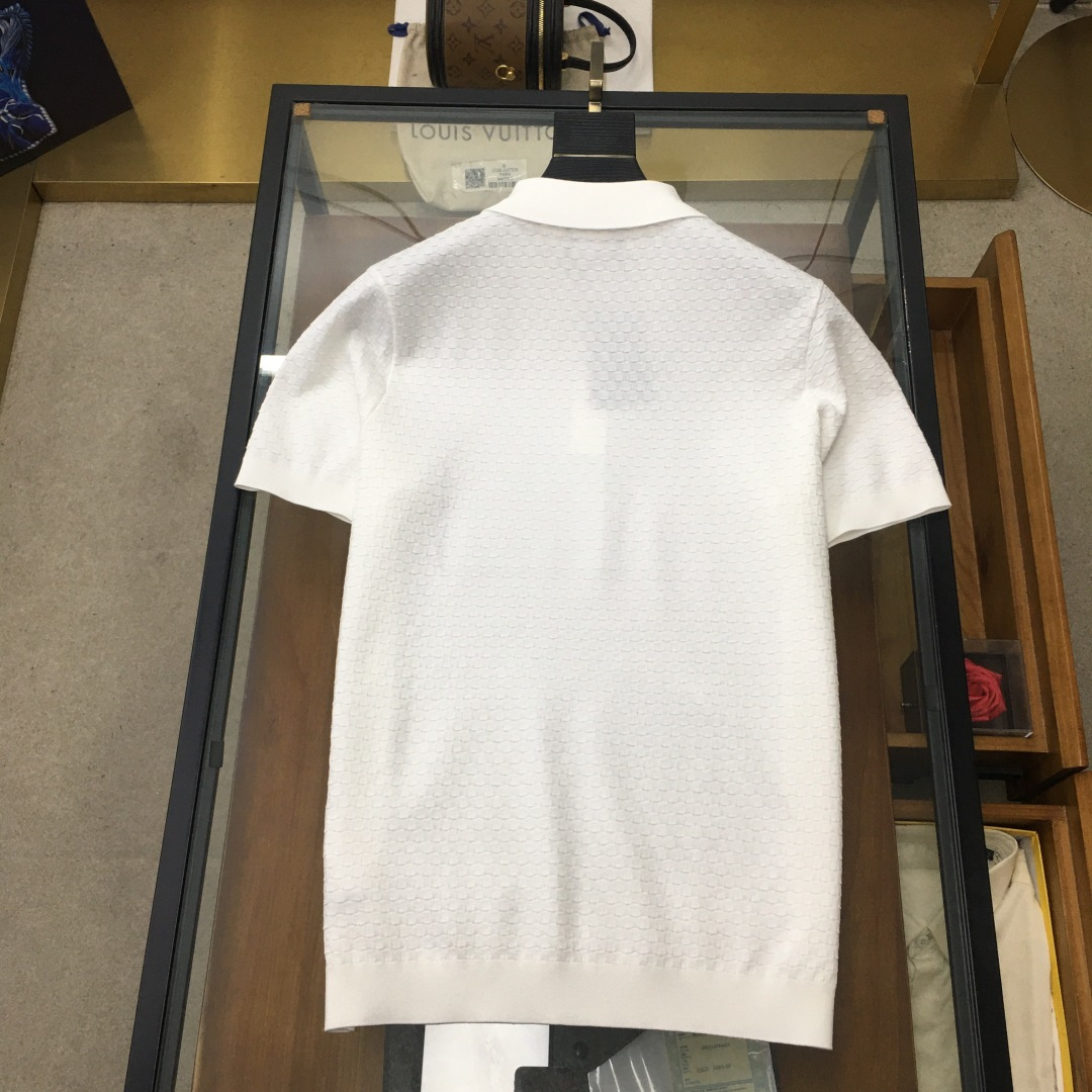 short sleeves