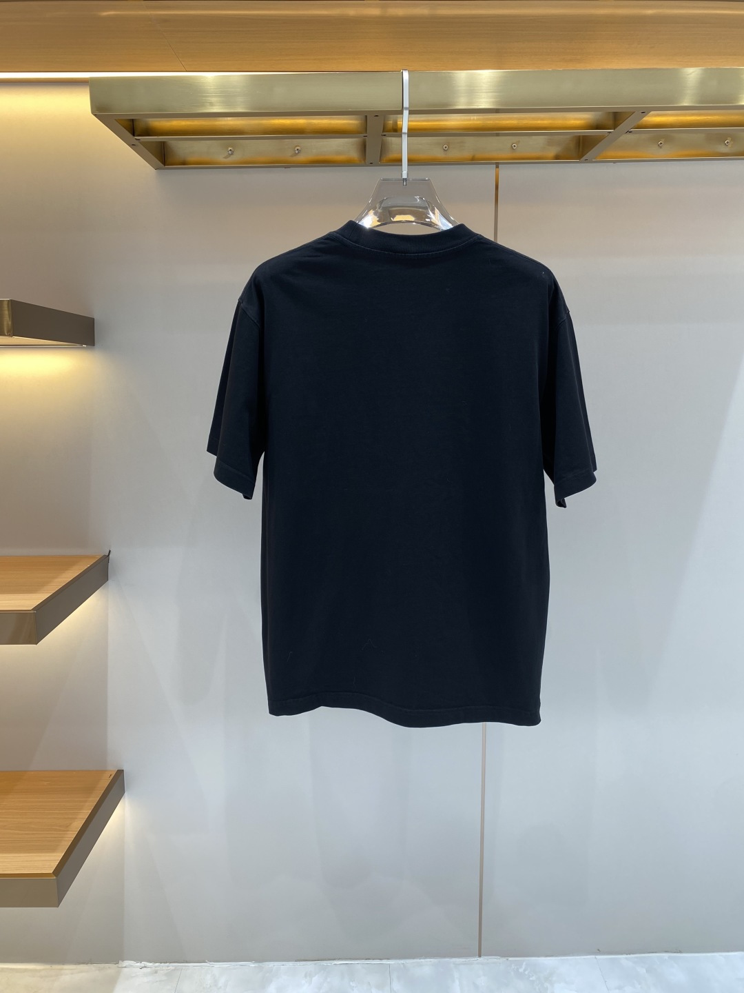 short sleeves