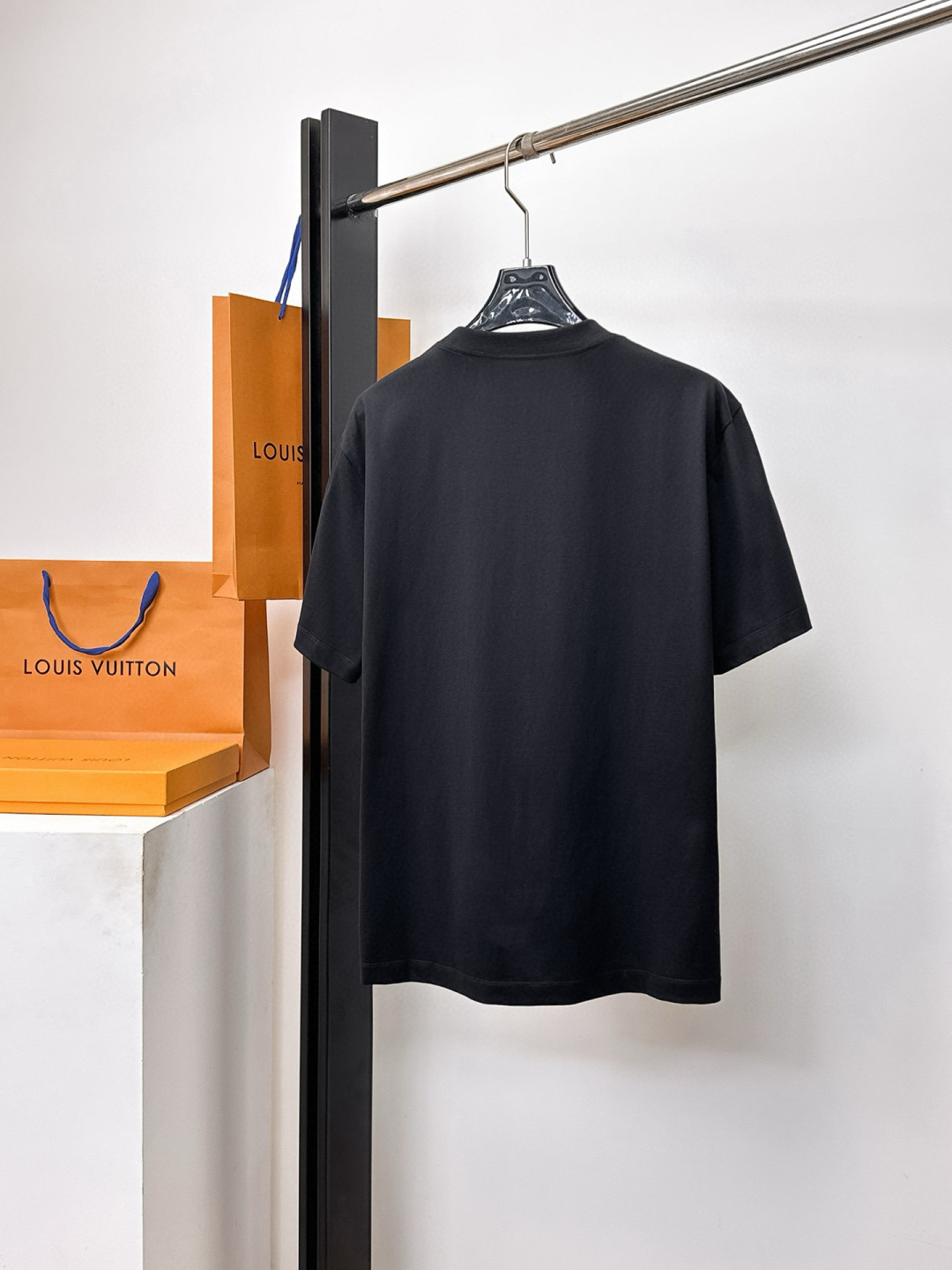 short sleeves
