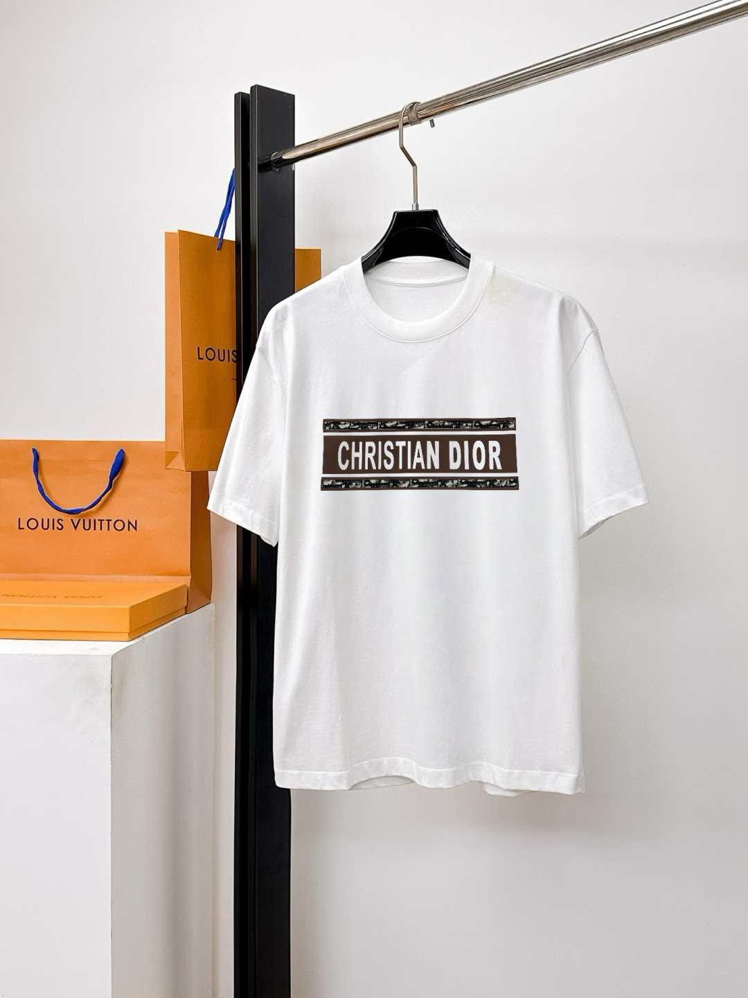 short sleeves