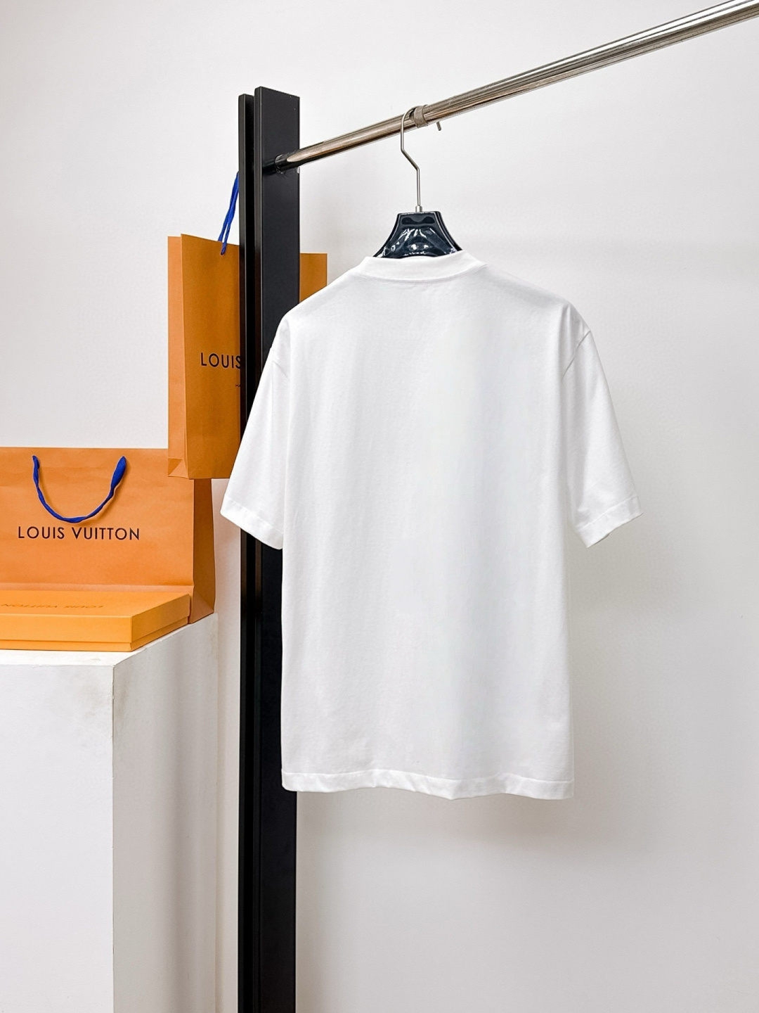 short sleeves