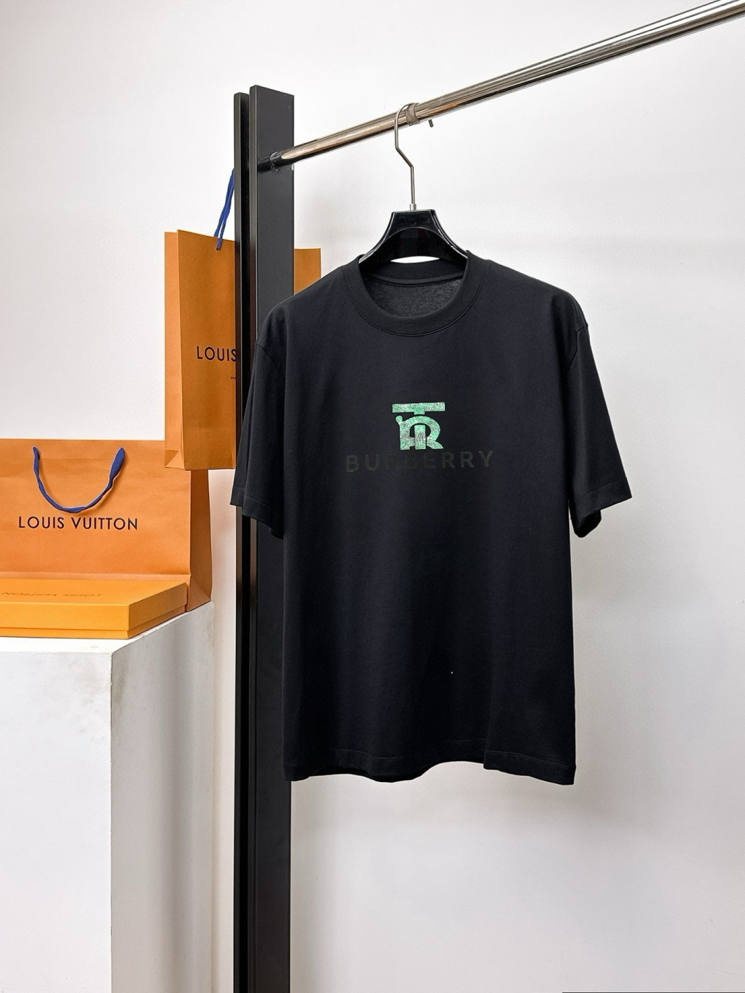 short sleeves