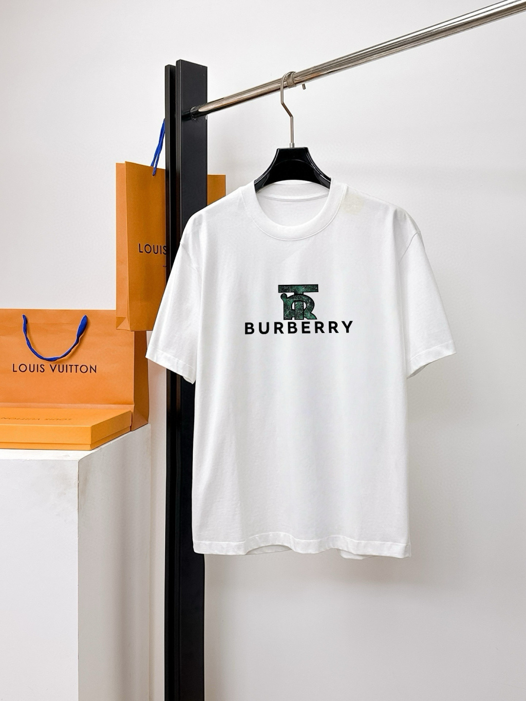 short sleeves
