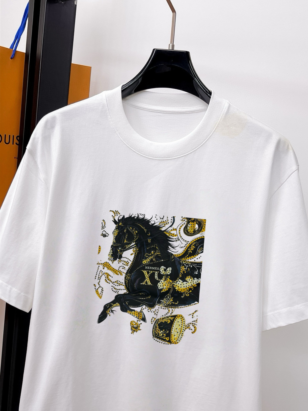 short sleeves