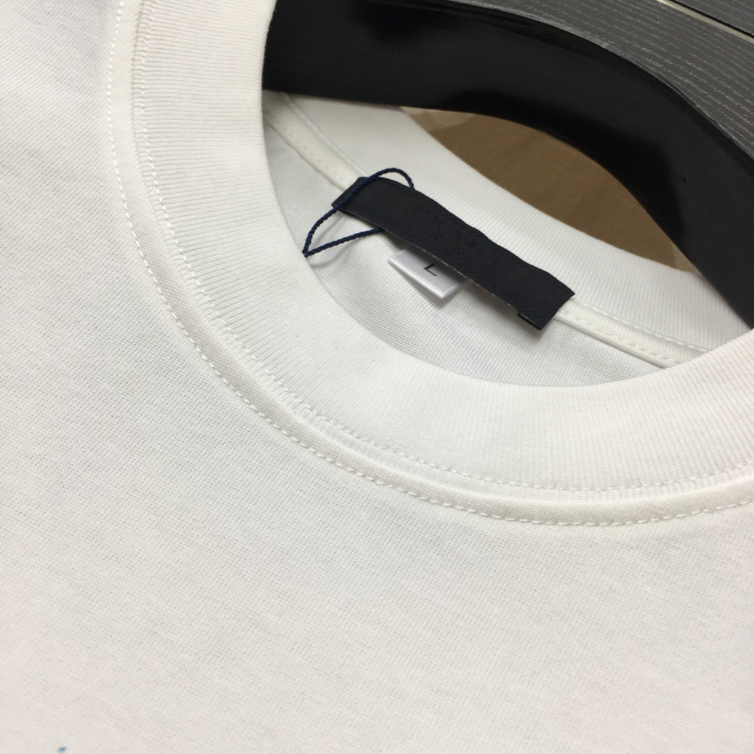 short sleeves