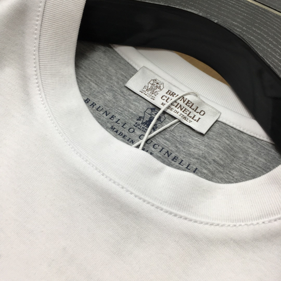 short sleeves