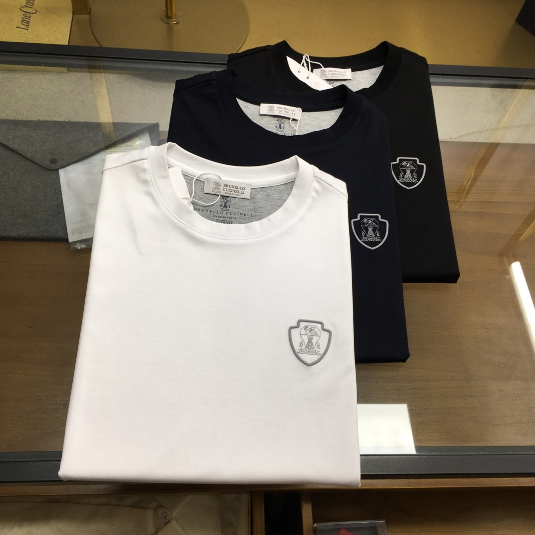 short sleeves