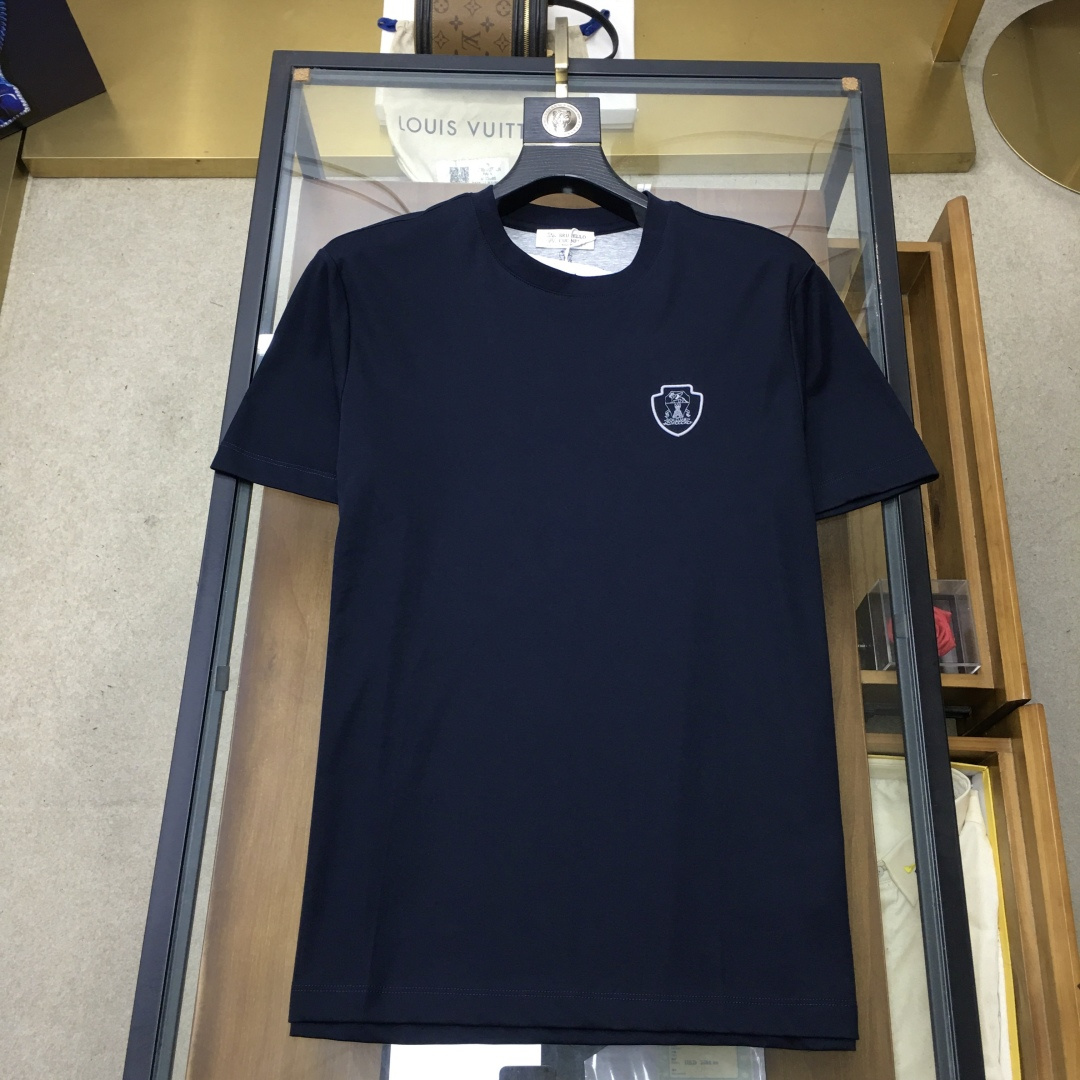 short sleeves