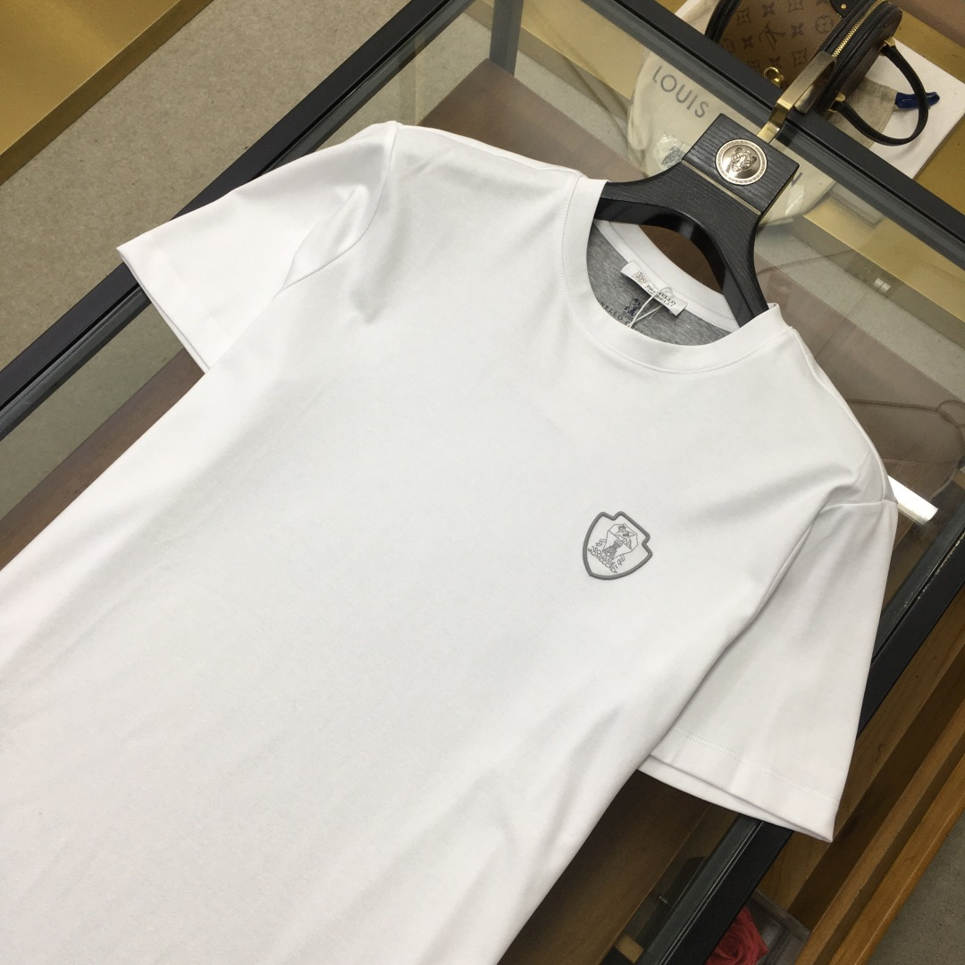 short sleeves