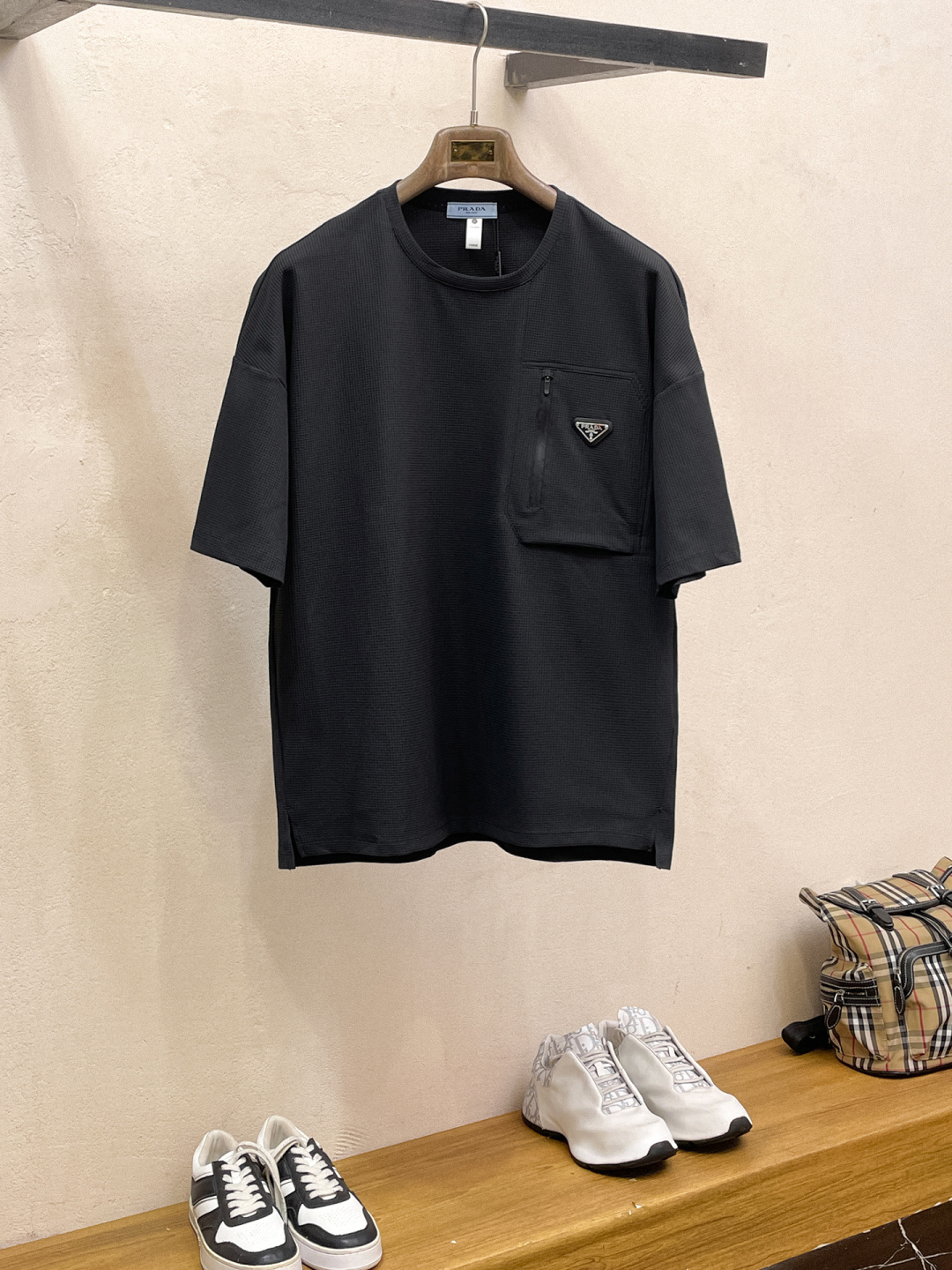short sleeves