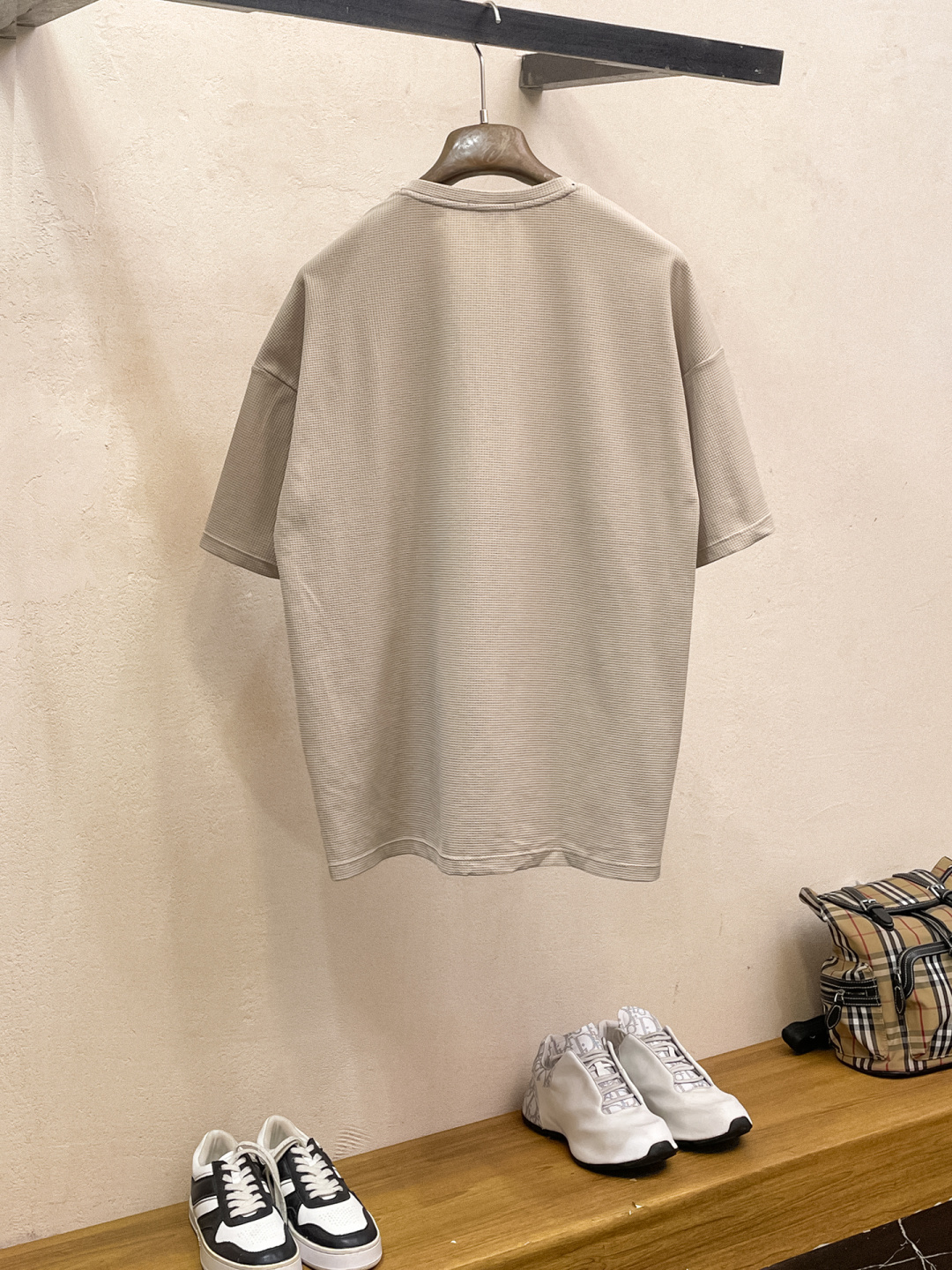 short sleeves