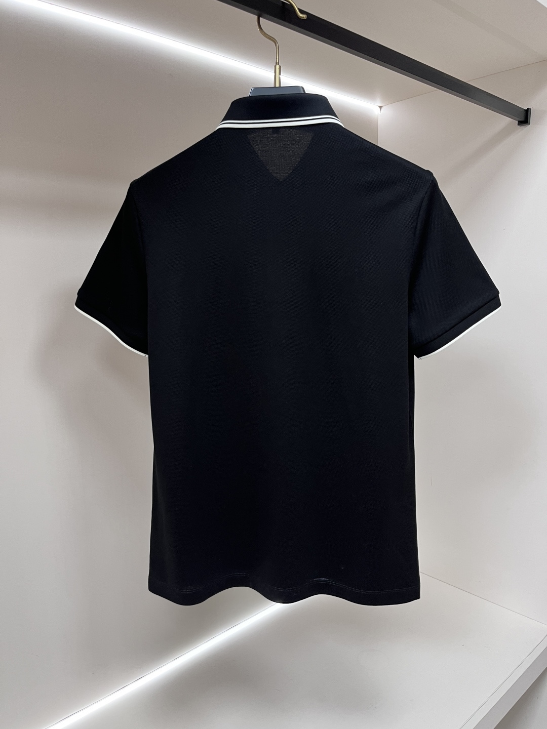 short sleeves