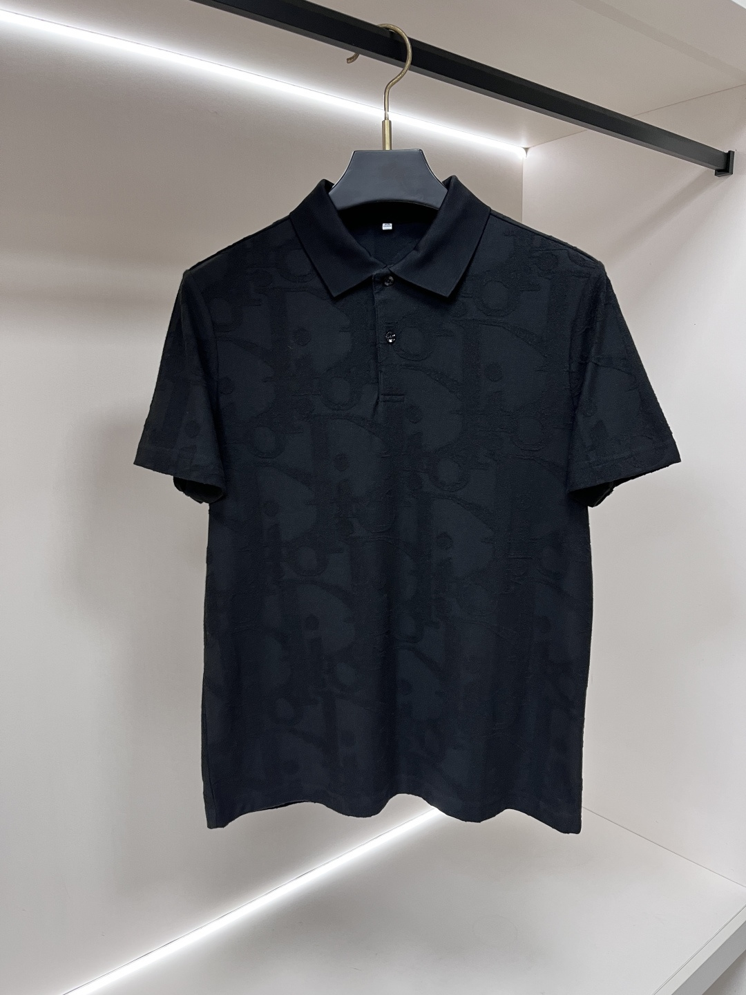 short sleeves