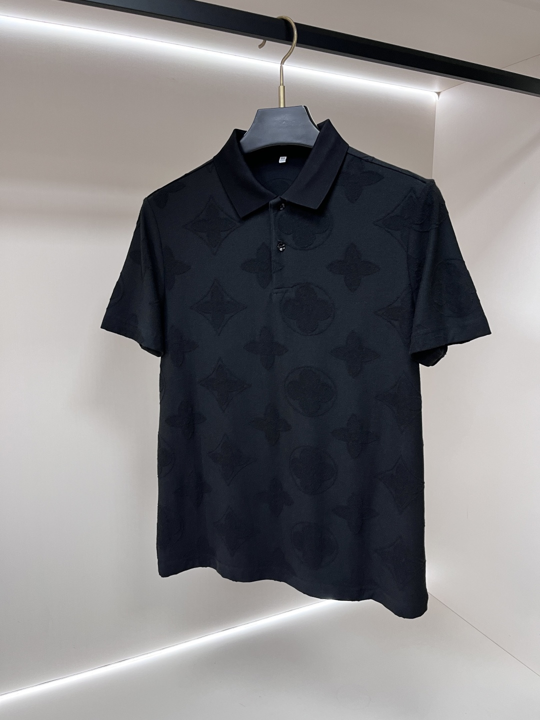 short sleeves