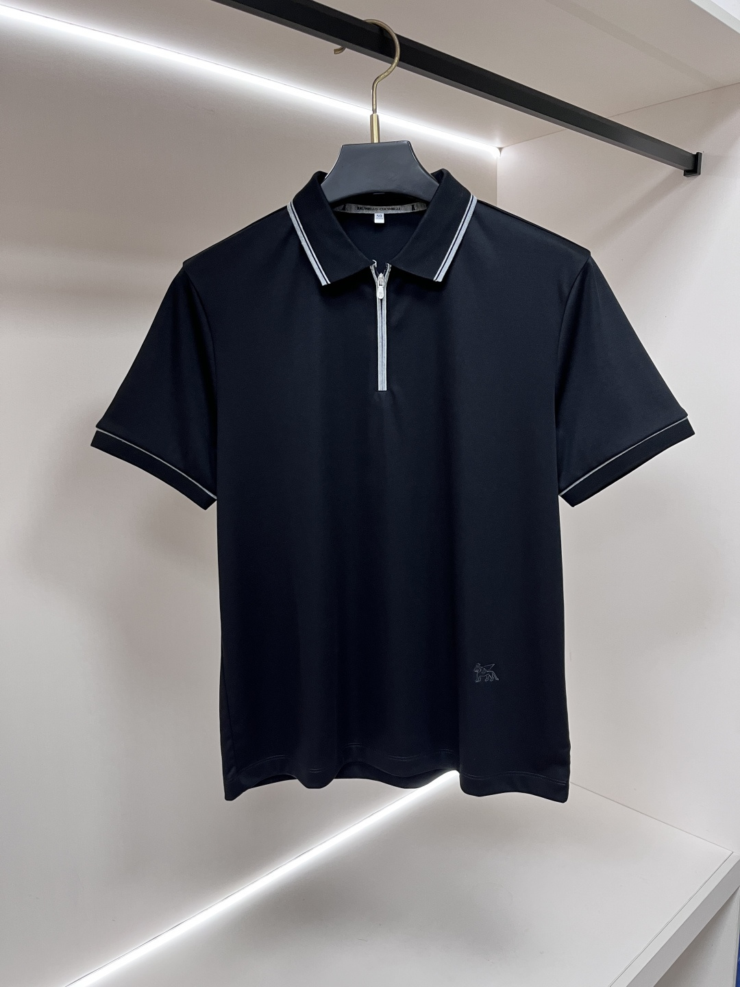short sleeves