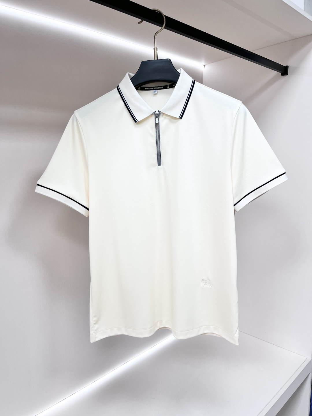 short sleeves