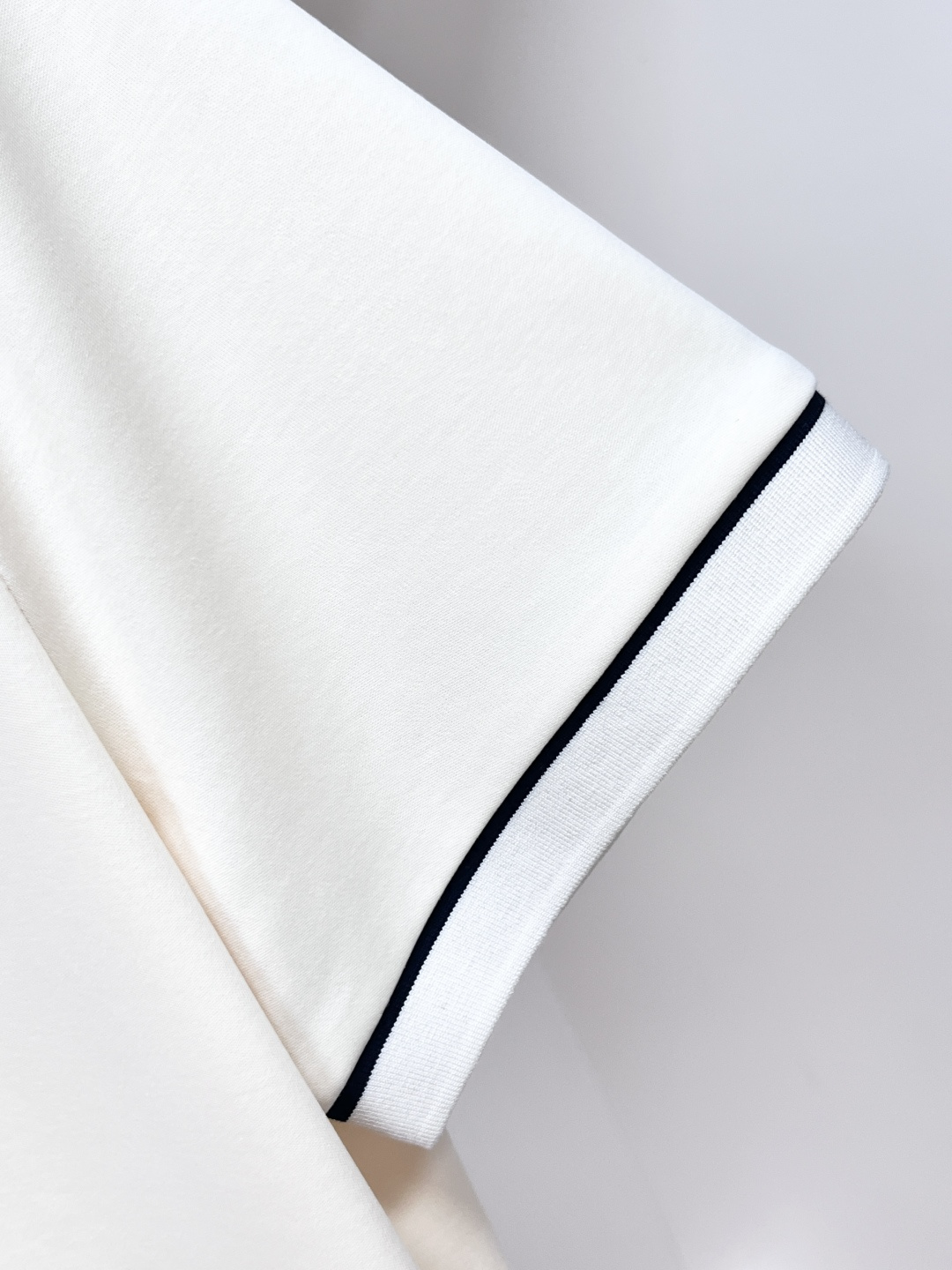 short sleeves