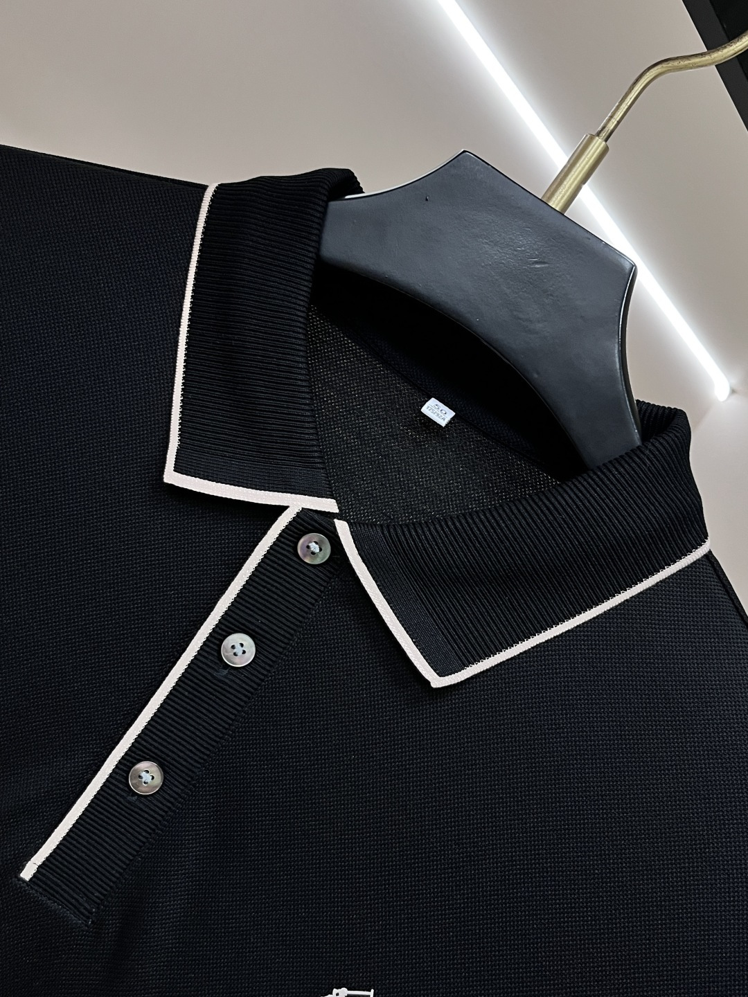 short sleeves