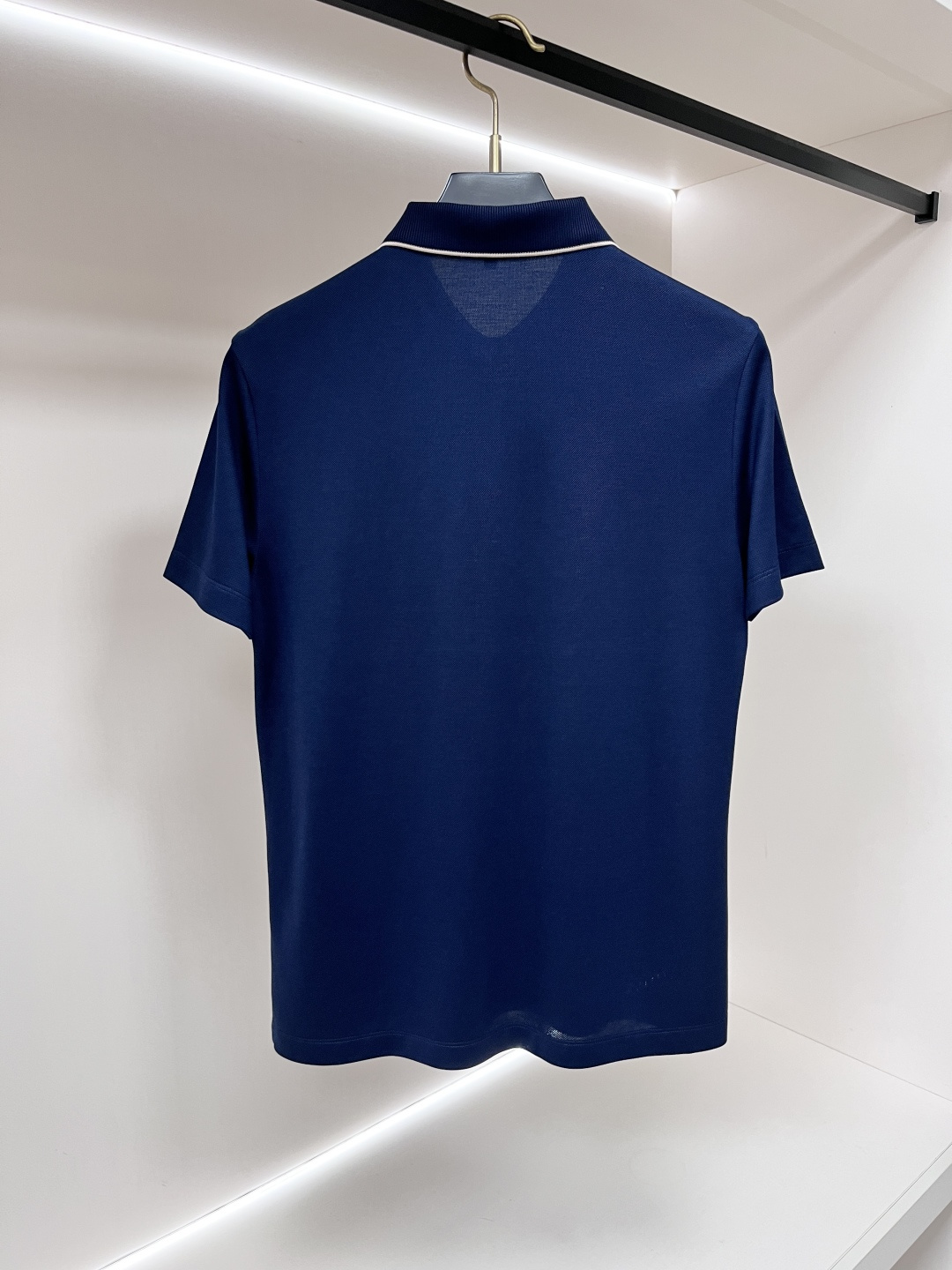 short sleeves