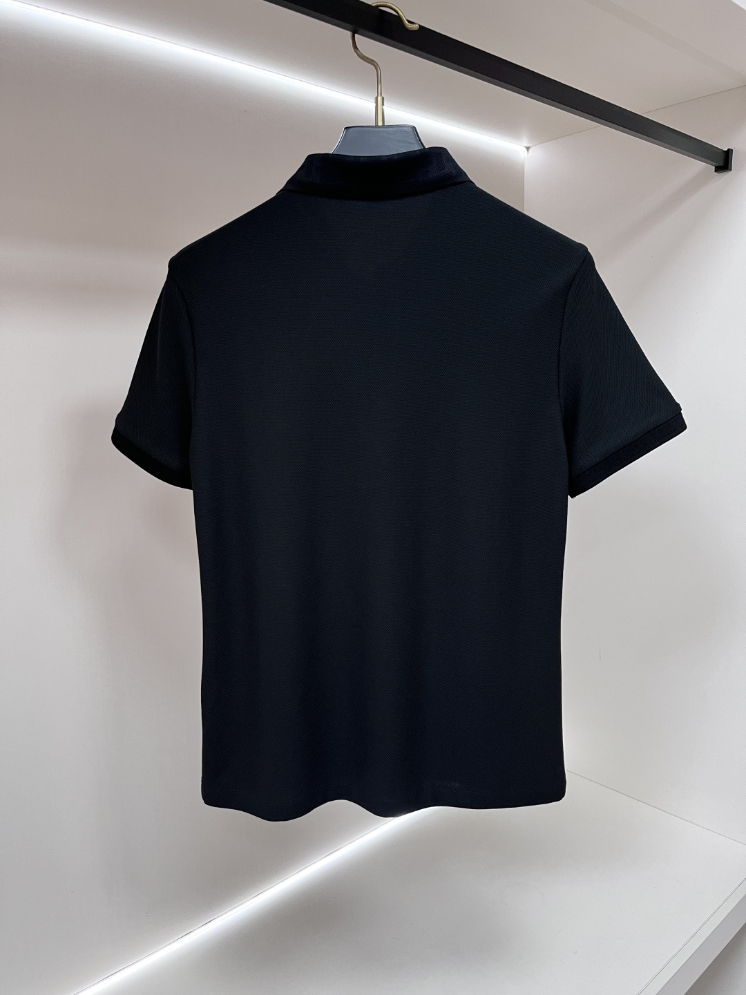 short sleeves