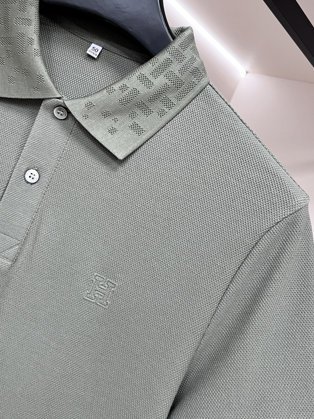 short sleeves